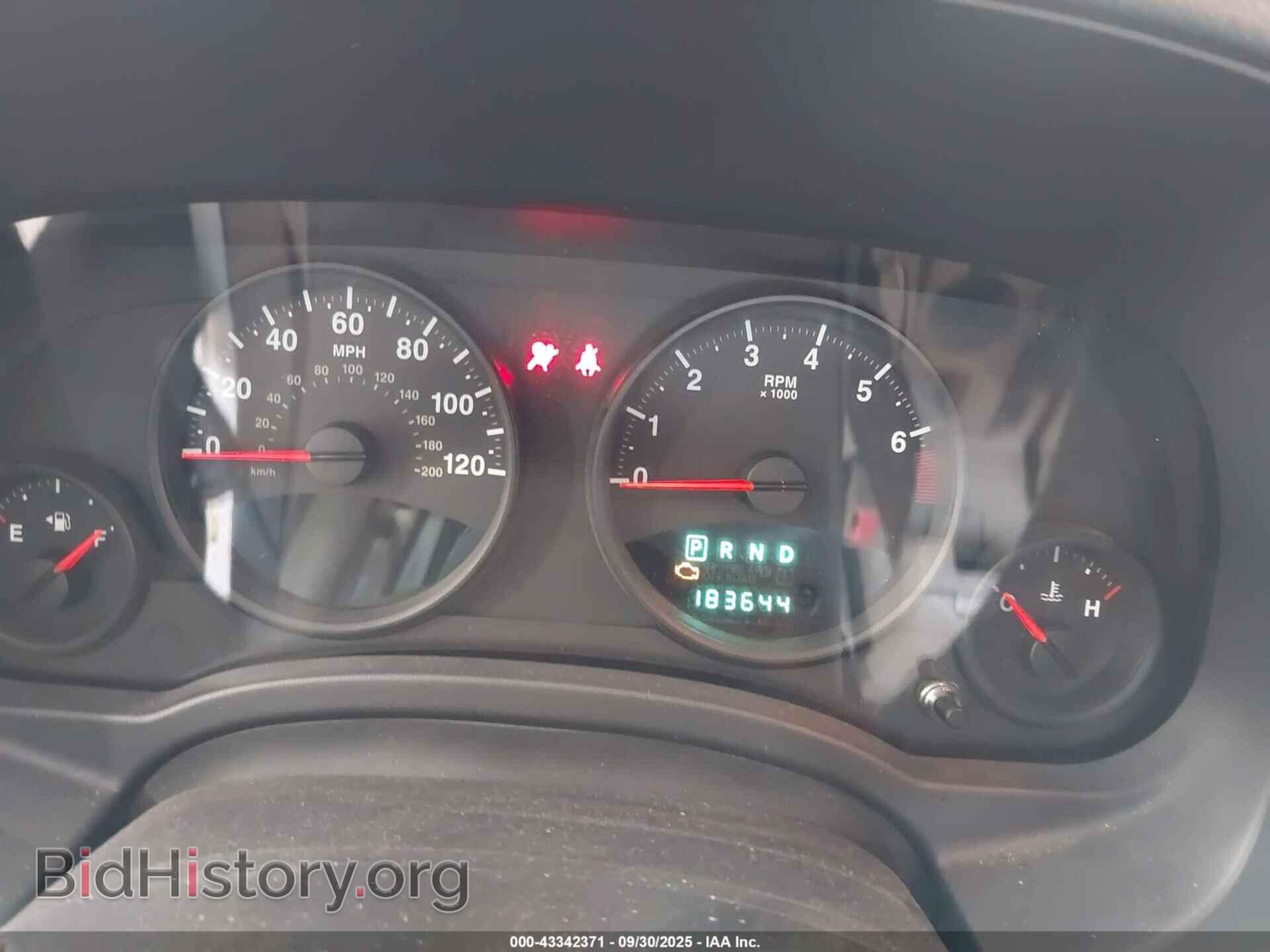 2011 JEEP COMPASS - VIN: 1J4NT1FA9BD287783 - Photo 7