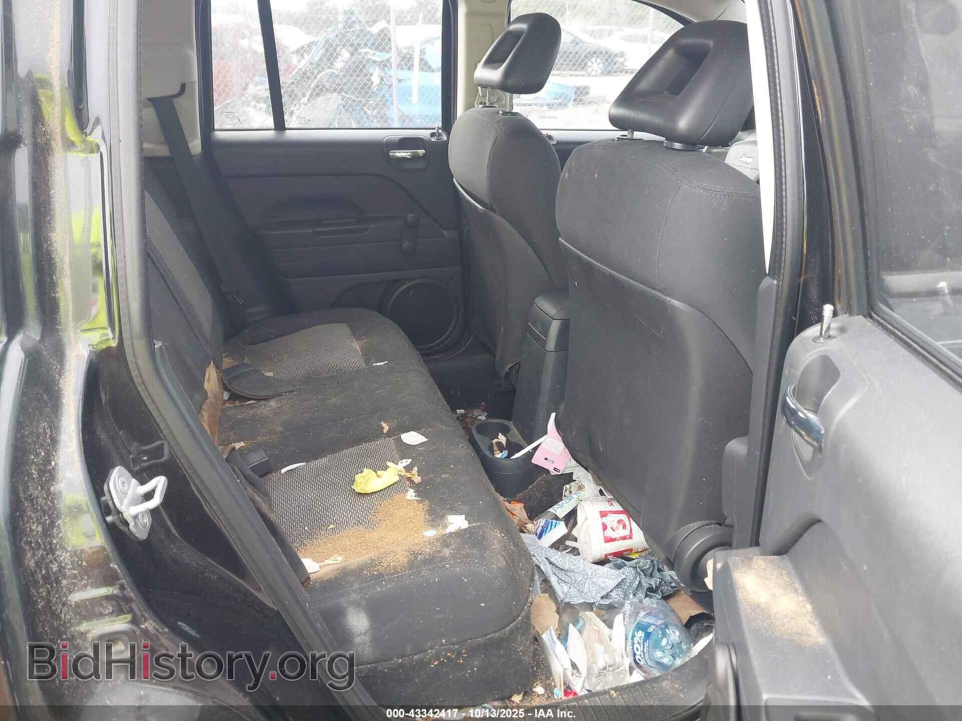 2009 JEEP COMPASS - VIN: 1J4FT47B49D120528 - Photo 8