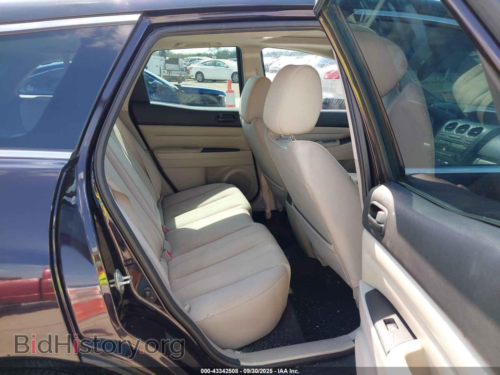 2011 MAZDA CX-7 - VIN: JM3ER2B56B0371769 - Фото 8