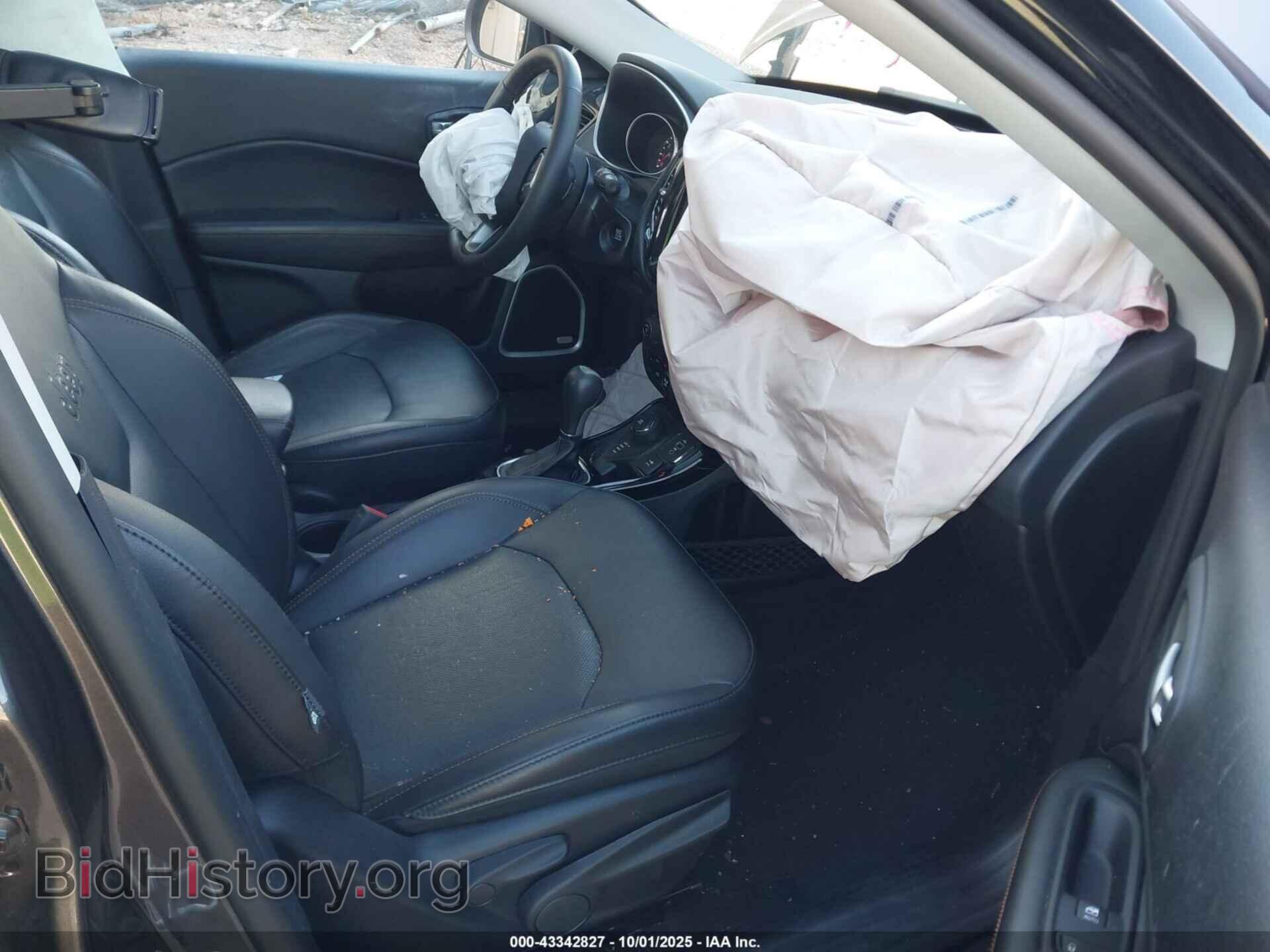 2019 JEEP COMPASS - VIN: 3C4NJDCB3KT601366 - Фото 5