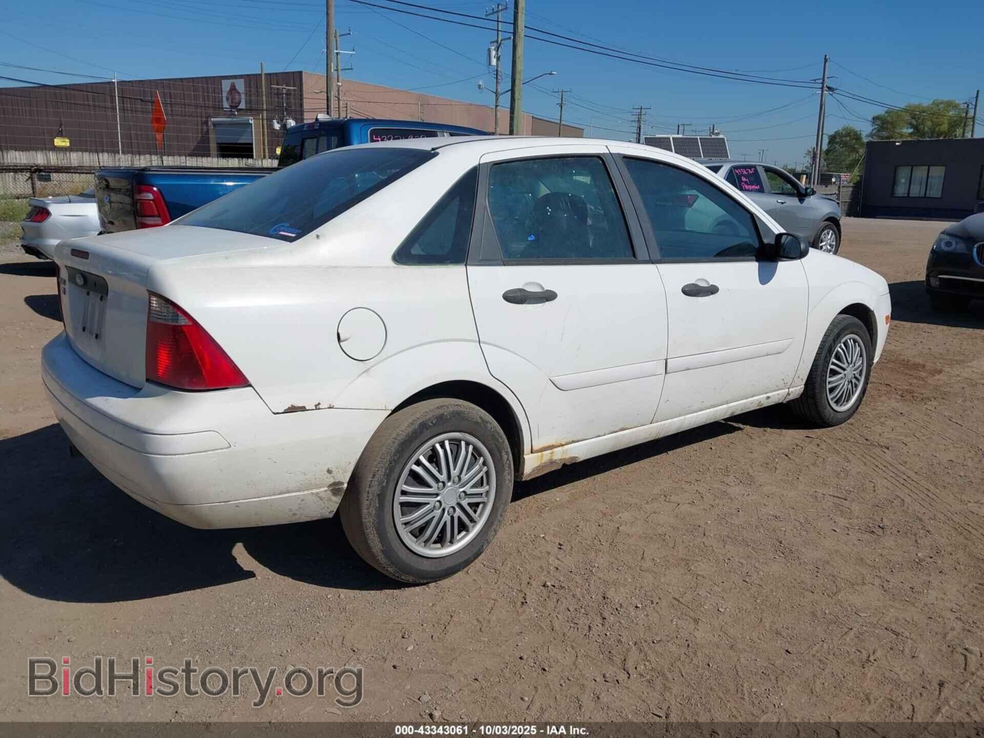 2007 FORD FOCUS - VIN: 1FAFP34N17W112137 - Фото 4