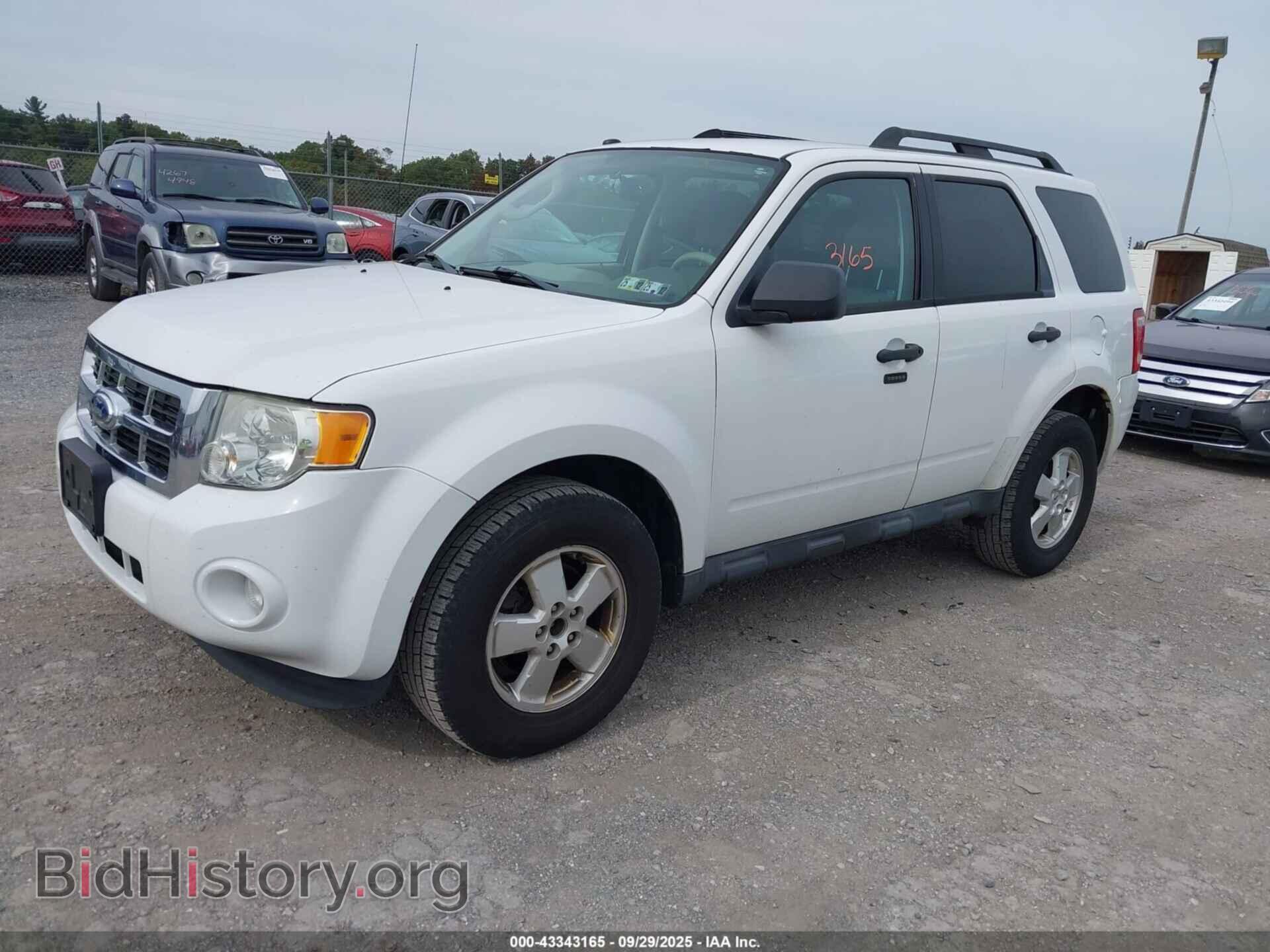 2011 FORD ESCAPE - VIN: 1FMCU9D75BKC38703 - Фото 2