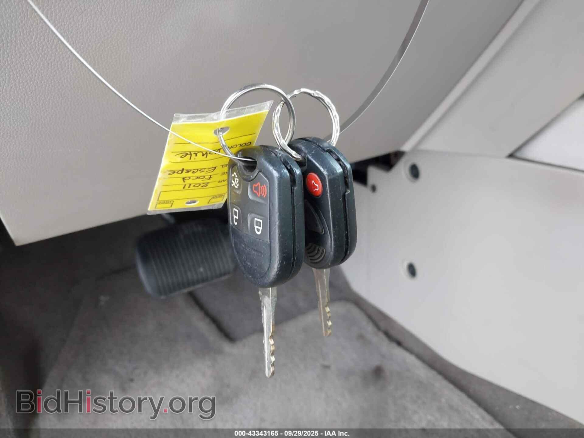 2011 FORD ESCAPE - VIN: 1FMCU9D75BKC38703 - Фото 11