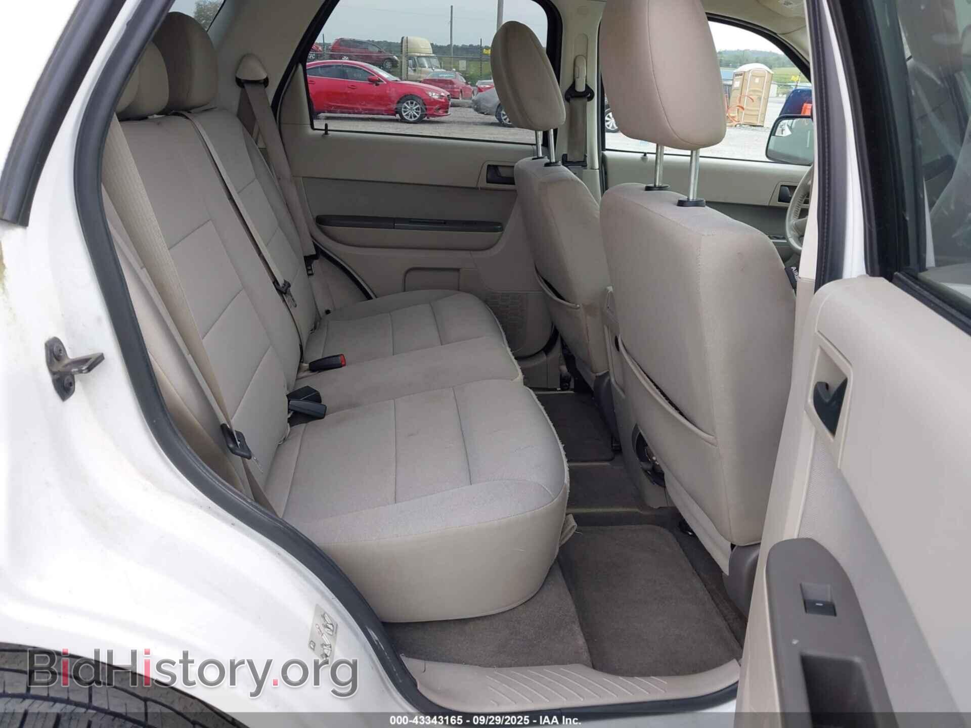 2011 FORD ESCAPE - VIN: 1FMCU9D75BKC38703 - Фото 8