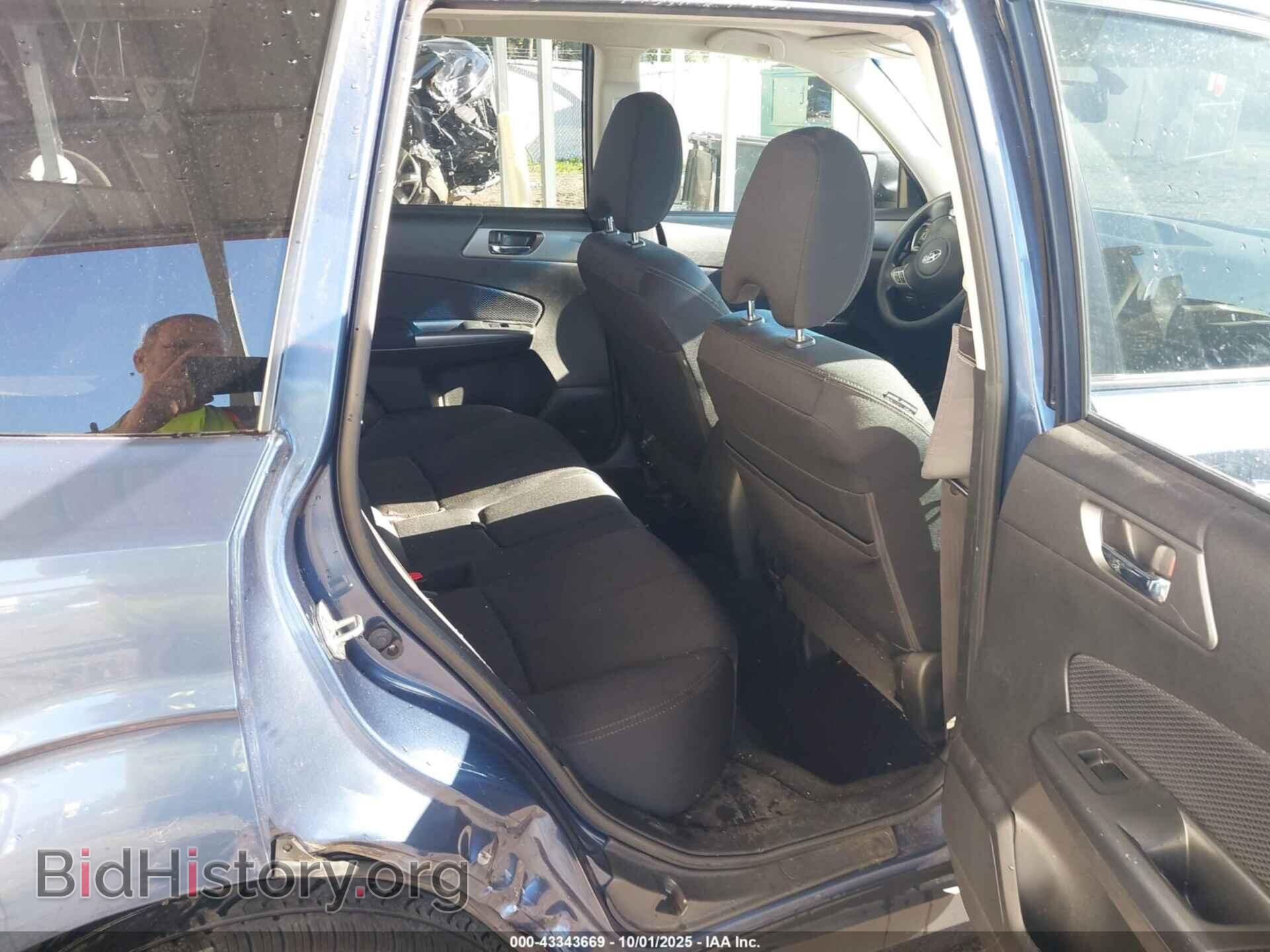 2011 SUBARU FORESTER - VIN: JF2SHADC5BH762824 - Фото 8