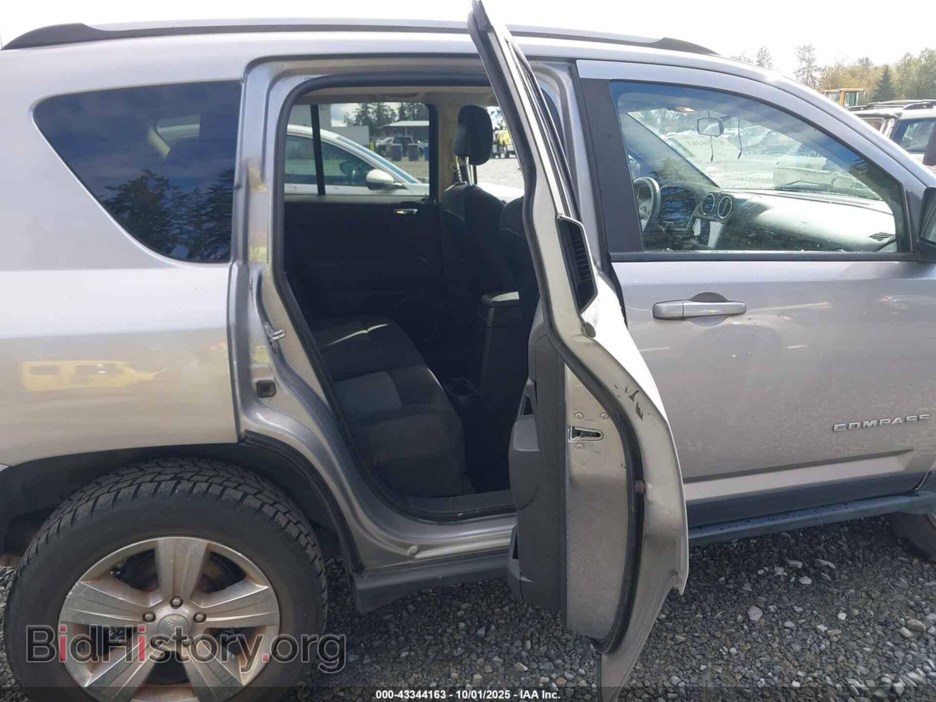 2015 JEEP COMPASS - VIN: 1C4NJDBB4FD440006 - Фото 8