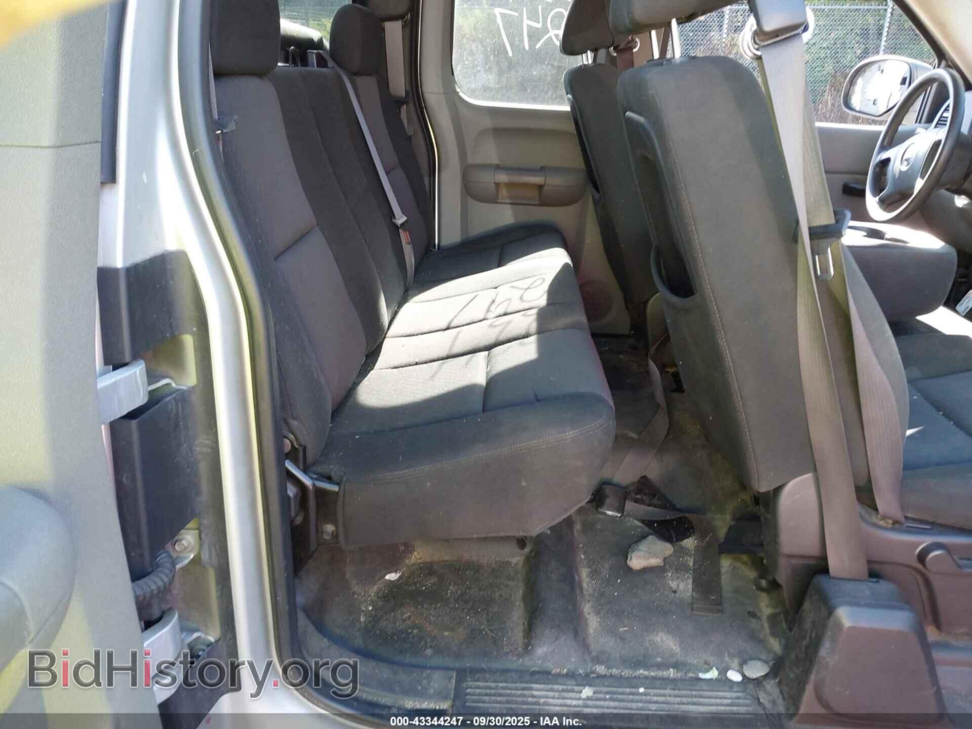 2011 GMC SIERRA 1500 - VIN: 1GTR2TE35BZ213708 - Фото 8