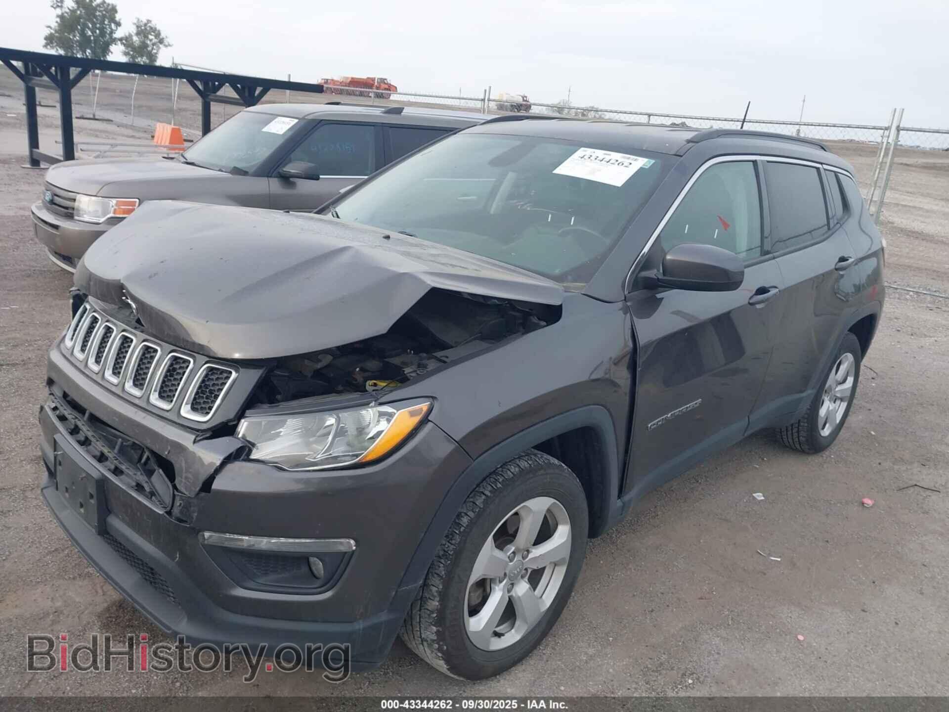 2018 JEEP COMPASS - VIN: 3C4NJDBB9JT401981 - Фото 2
