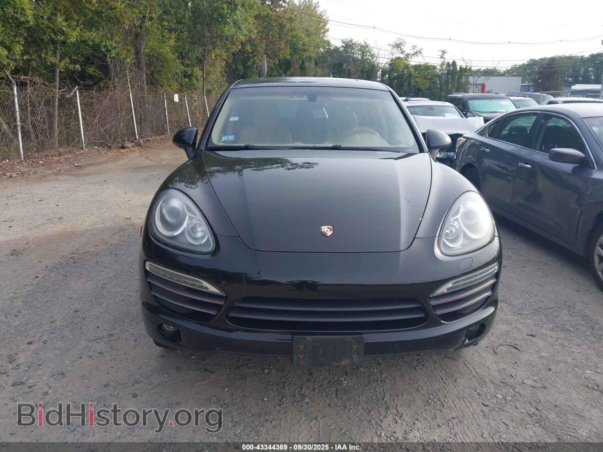 2011 PORSCHE CAYENNE - VIN: WP1AB2A2XBLA45750 - Фото 12