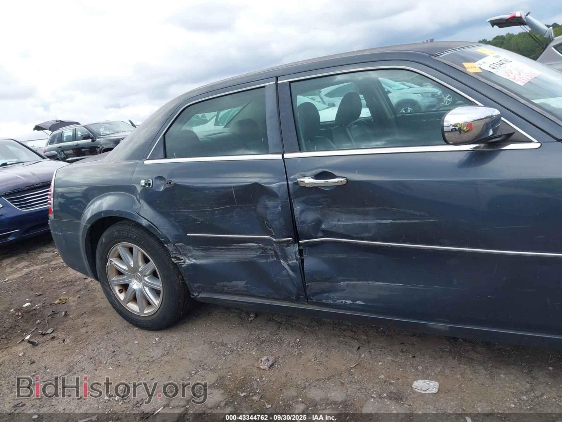 2007 CHRYSLER 300C - VIN: 2C3KA63H77H828745 - Фото 6