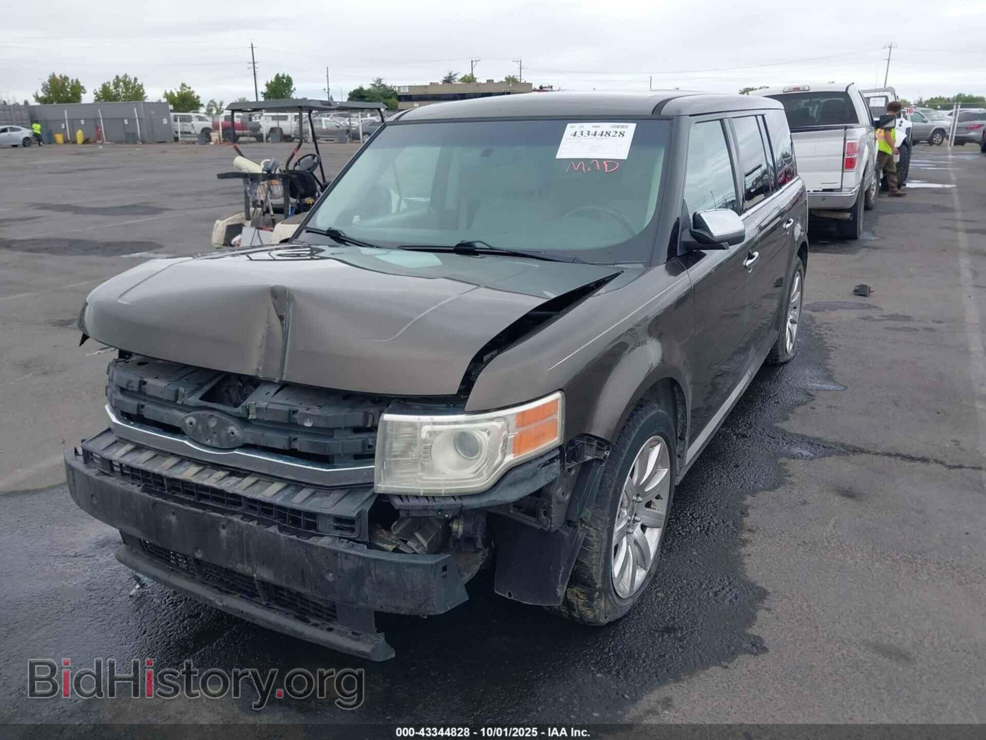 2011 FORD FLEX - VIN: 2FMGK5DC8BBD08217 - Photo 2