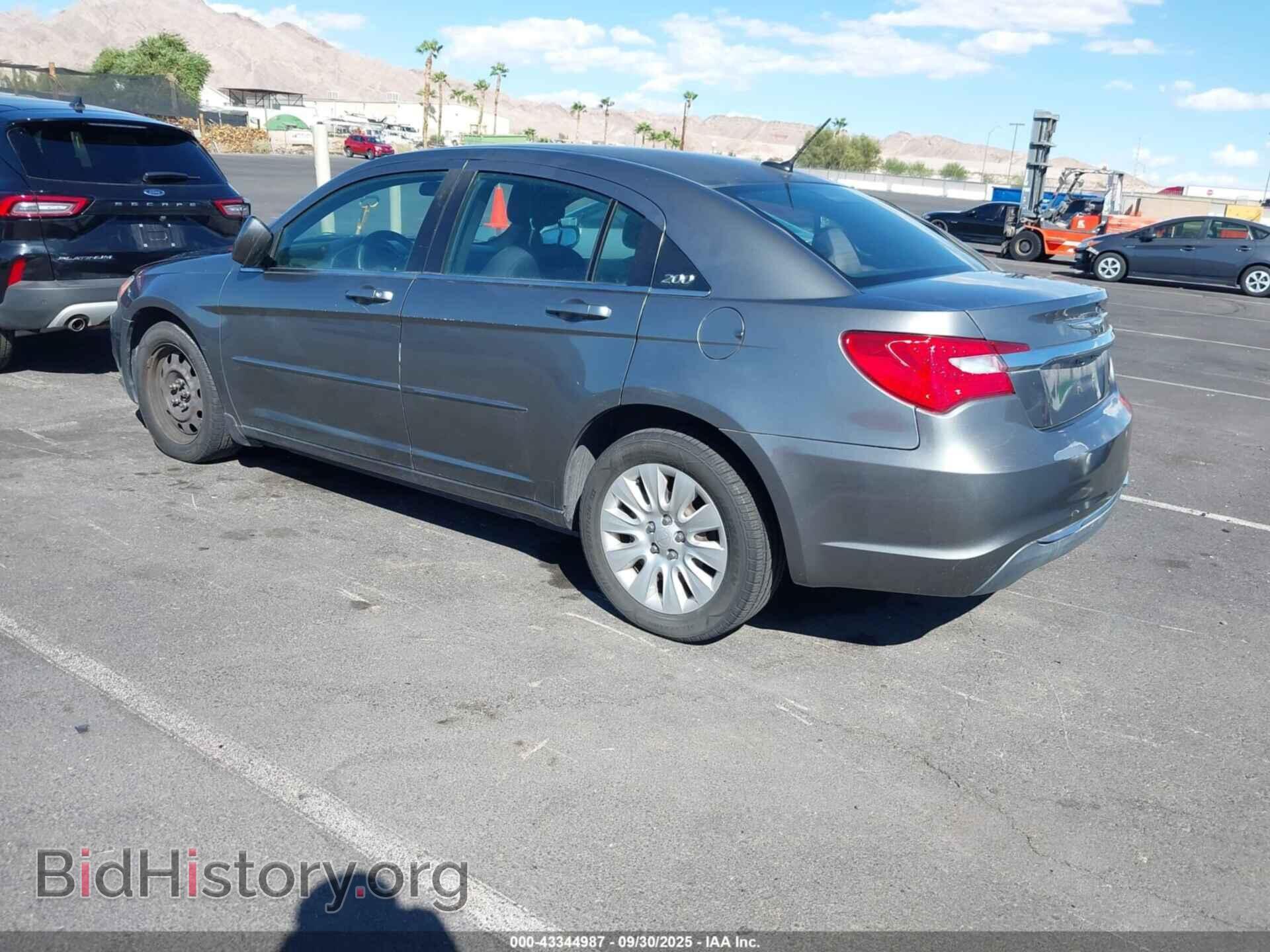 2012 CHRYSLER 200 - VIN: 1C3CCBAB7CN212695 - Фото 3