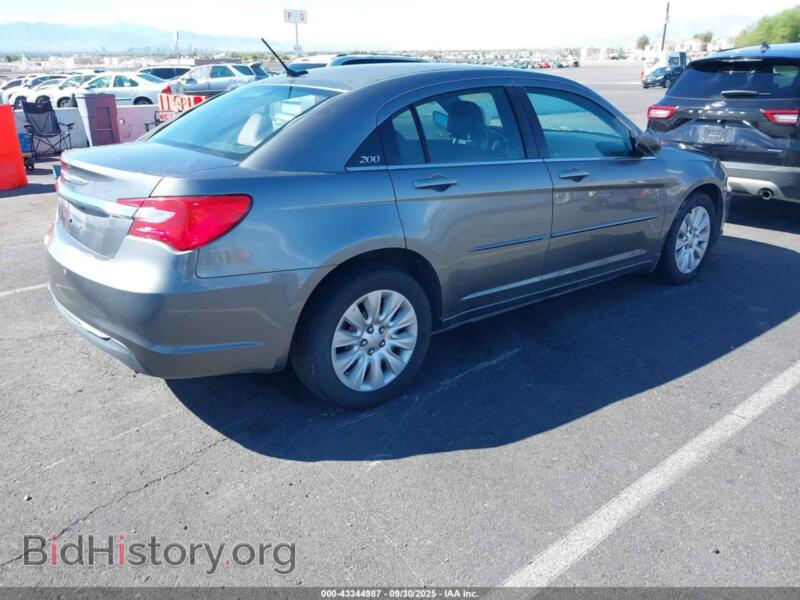 2012 Chrysler 200 (VIN 1C3CCBAB7CN212695) — photo 4 of 13