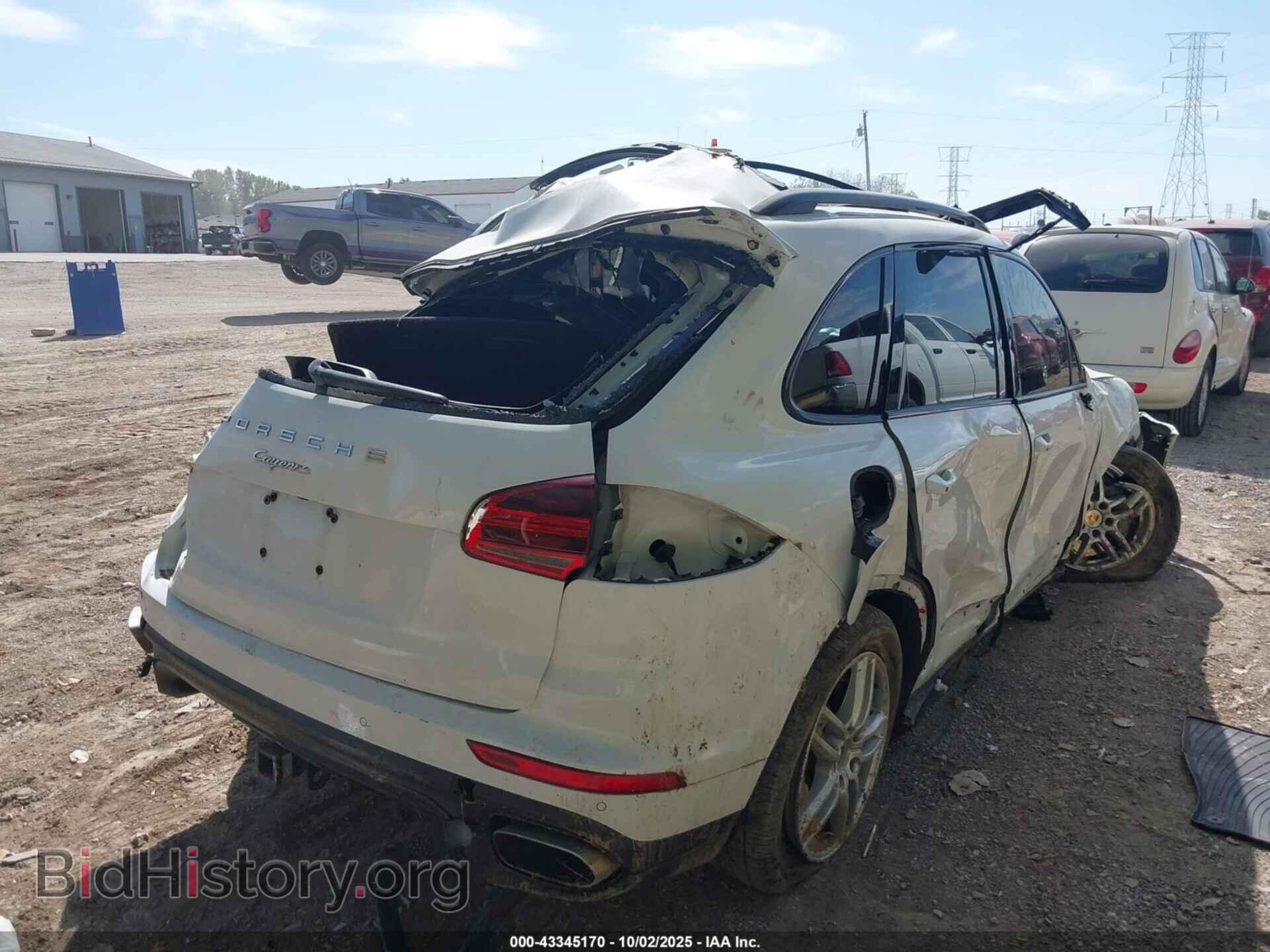 2016 PORSCHE CAYENNE - VIN: WP1AA2A2XGLA08207 - Photo 4