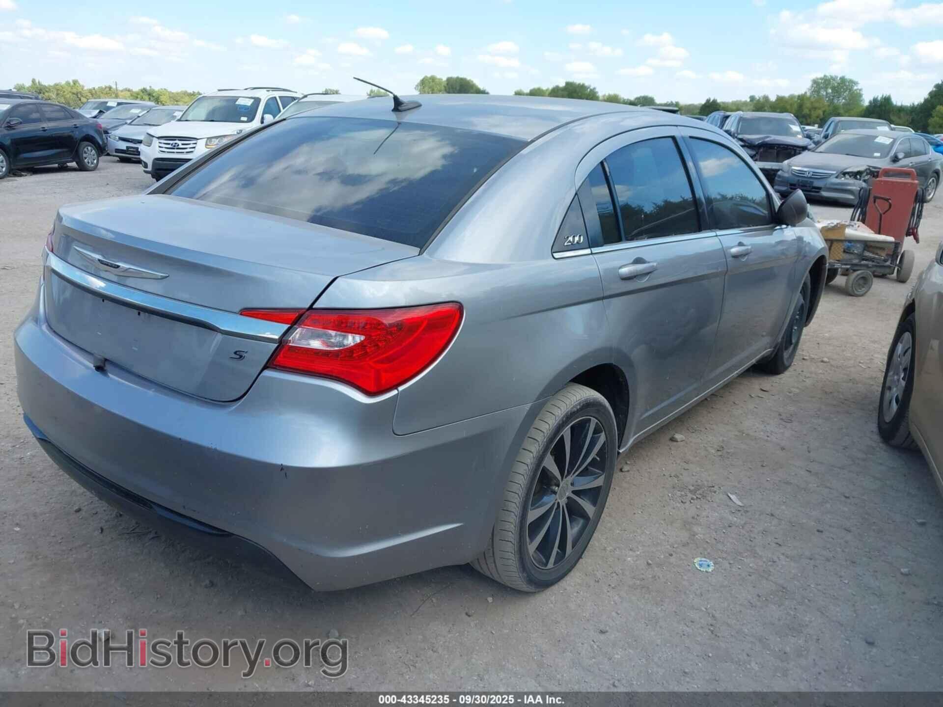 2013 CHRYSLER 200 - VIN: 1C3CCBBB9DN574401 - Фото 4