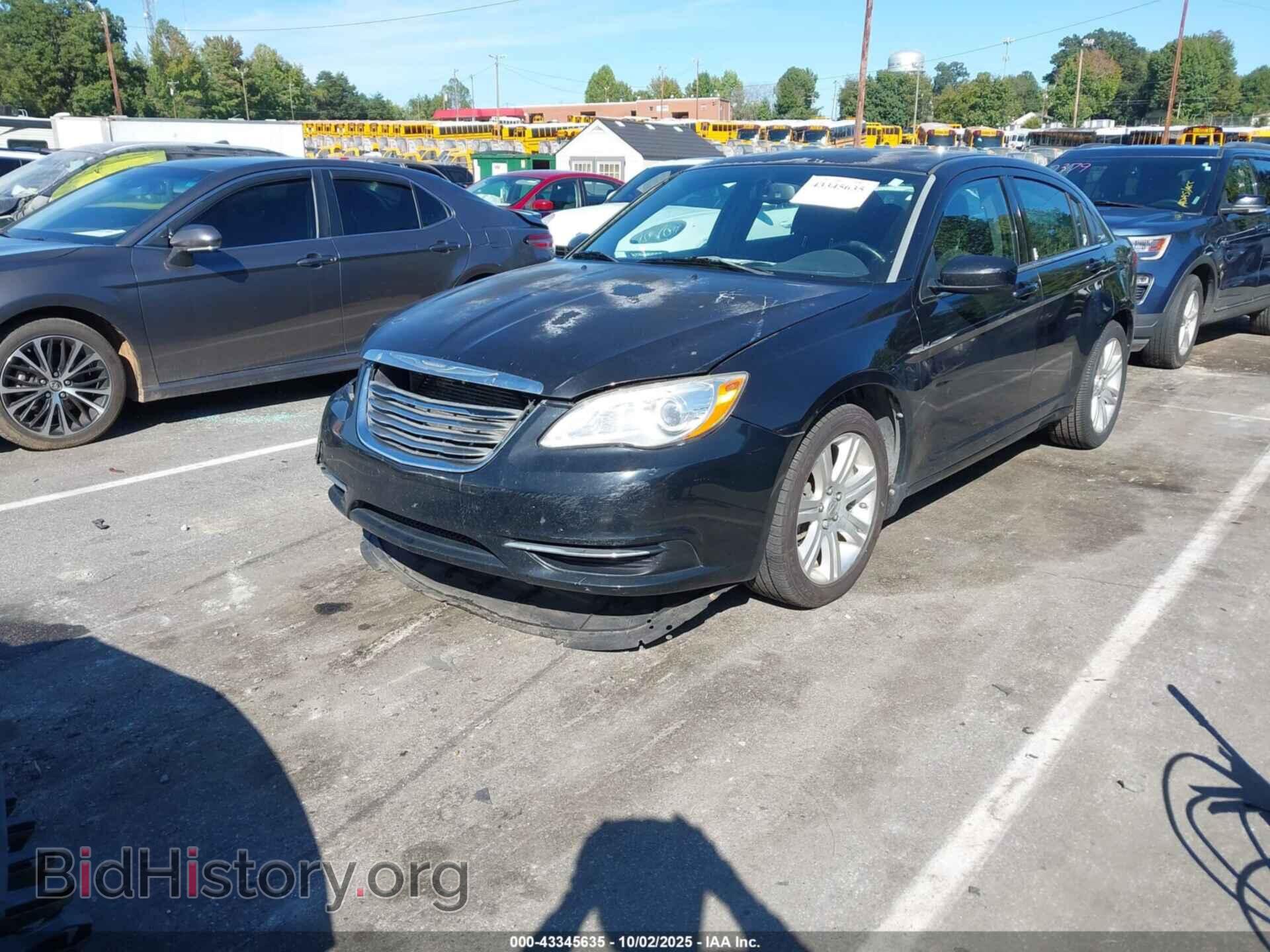 2013 CHRYSLER 200 - VIN: 1C3CCBBB4DN593115 - Фото 2