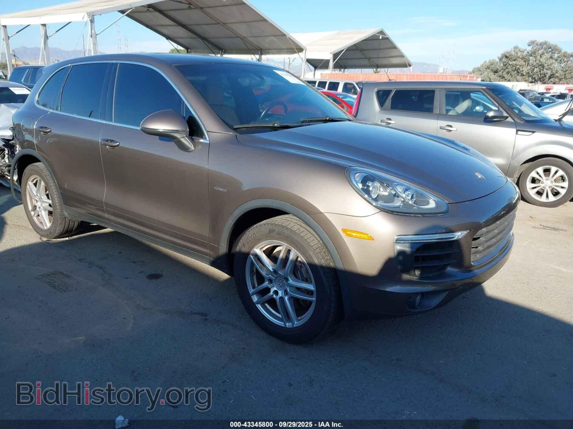 Photo WP1AF2A21FLA37403 - PORSCHE CAYENNE 2015