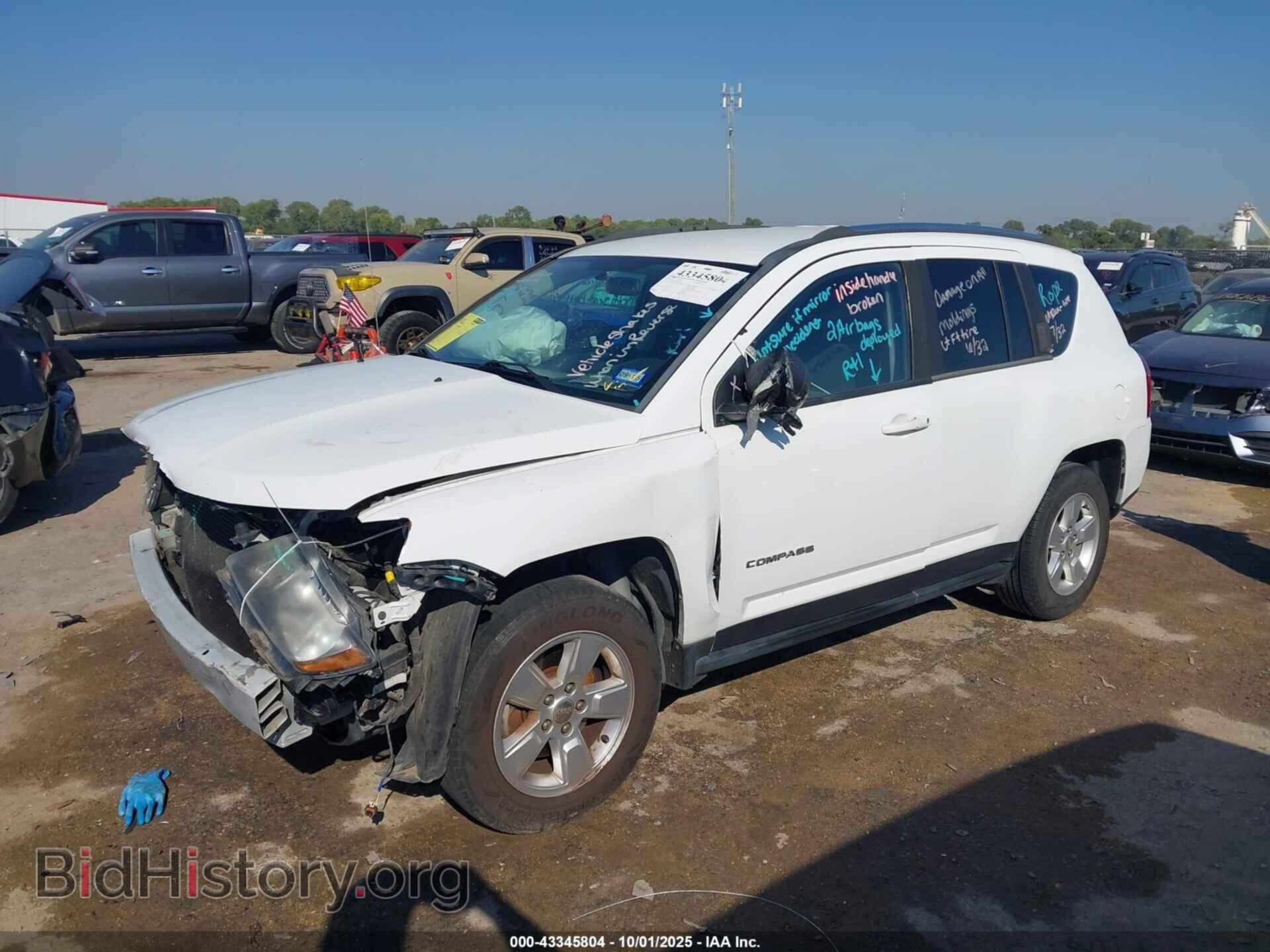 2014 JEEP COMPASS - VIN: 1C4NJCBA3ED594836 - Фото 2