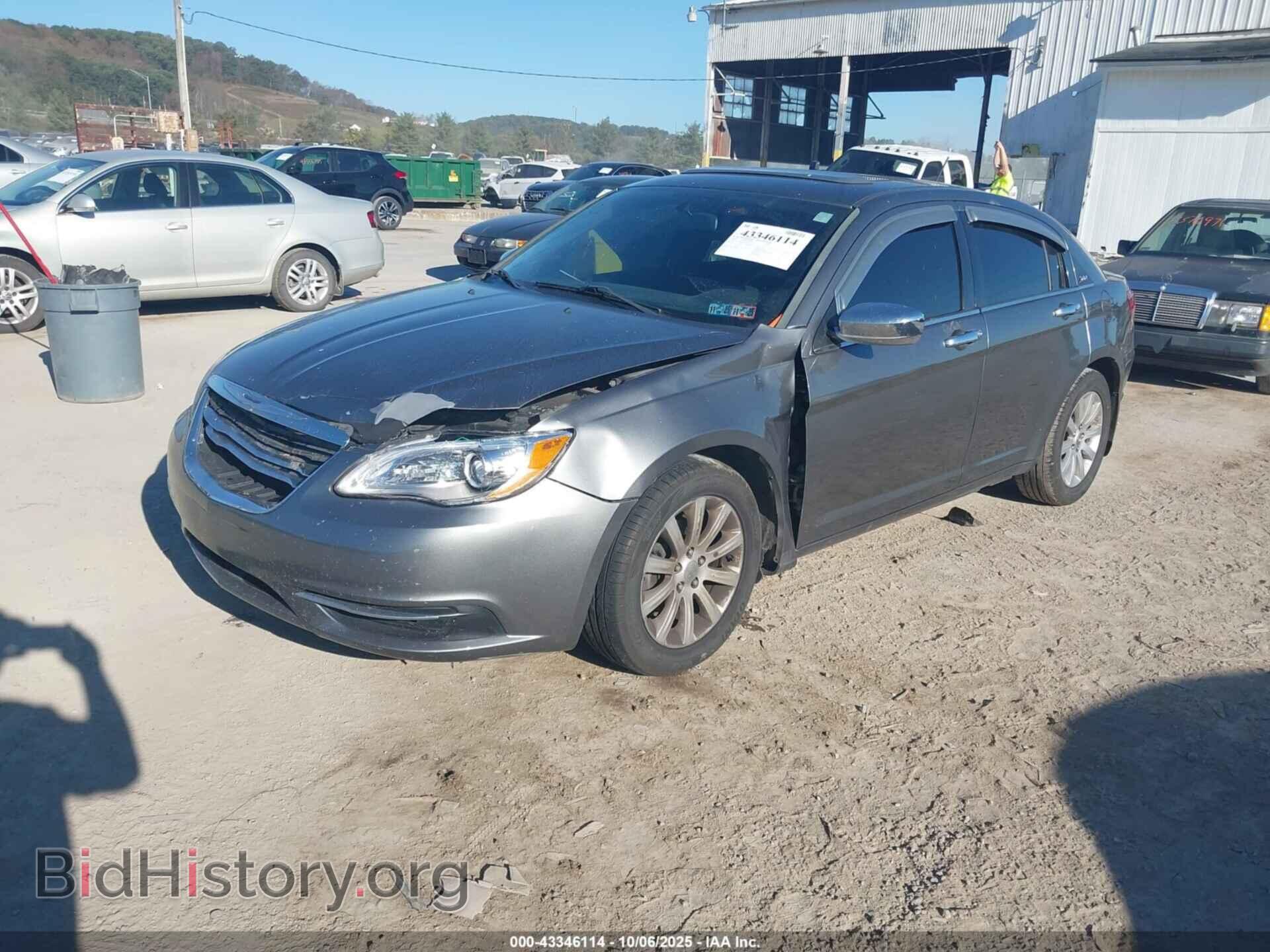 2013 CHRYSLER 200 - VIN: 1C3CCBBB7DN593545 - Фото 2