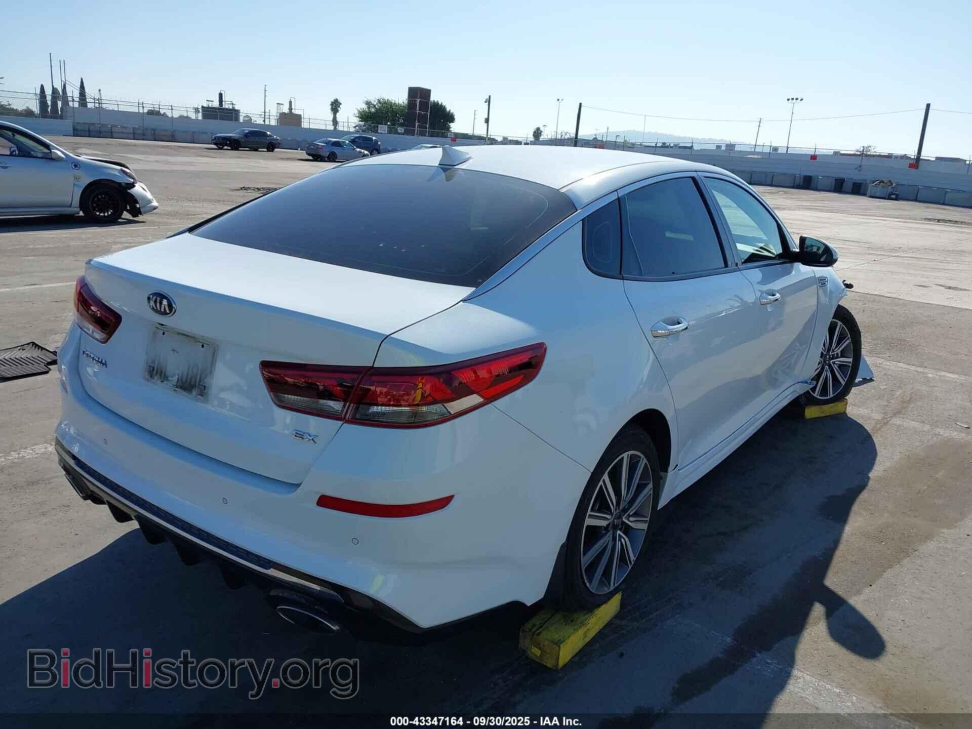 2020 KIA OPTIMA - VIN: 5XXGU4L12LG398037 - Фото 4