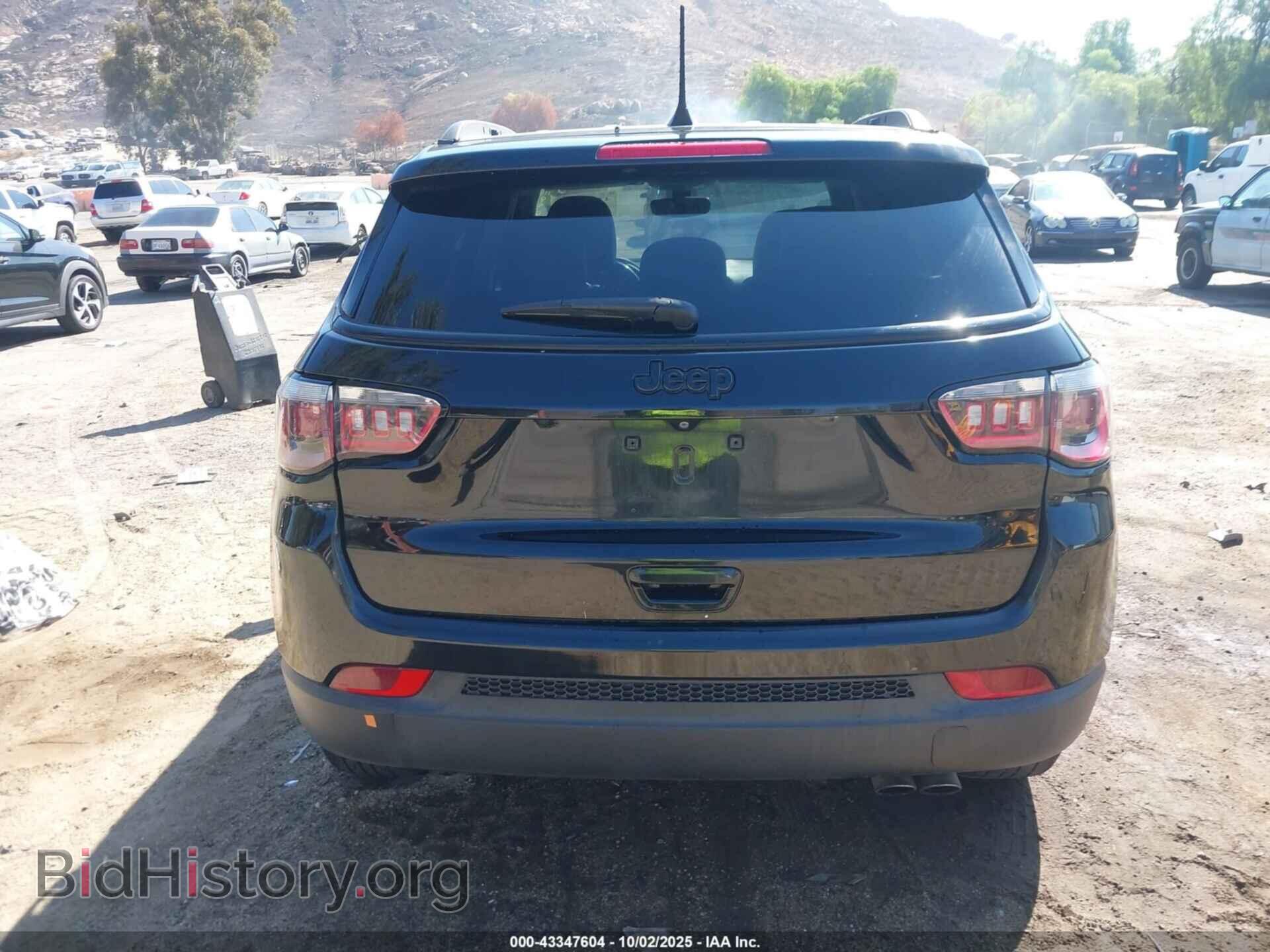 2018 JEEP COMPASS - VIN: 3C4NJCBB1JT438534 - Фото 17