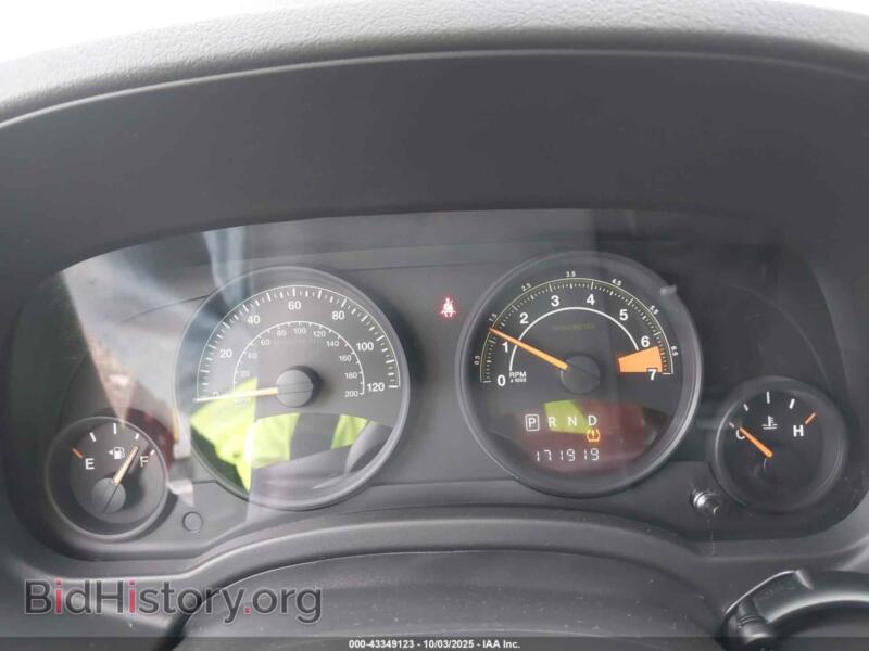 2015 Jeep COMPASS (VIN 1C4NJDBB0FD303676) — photo 7 of 16