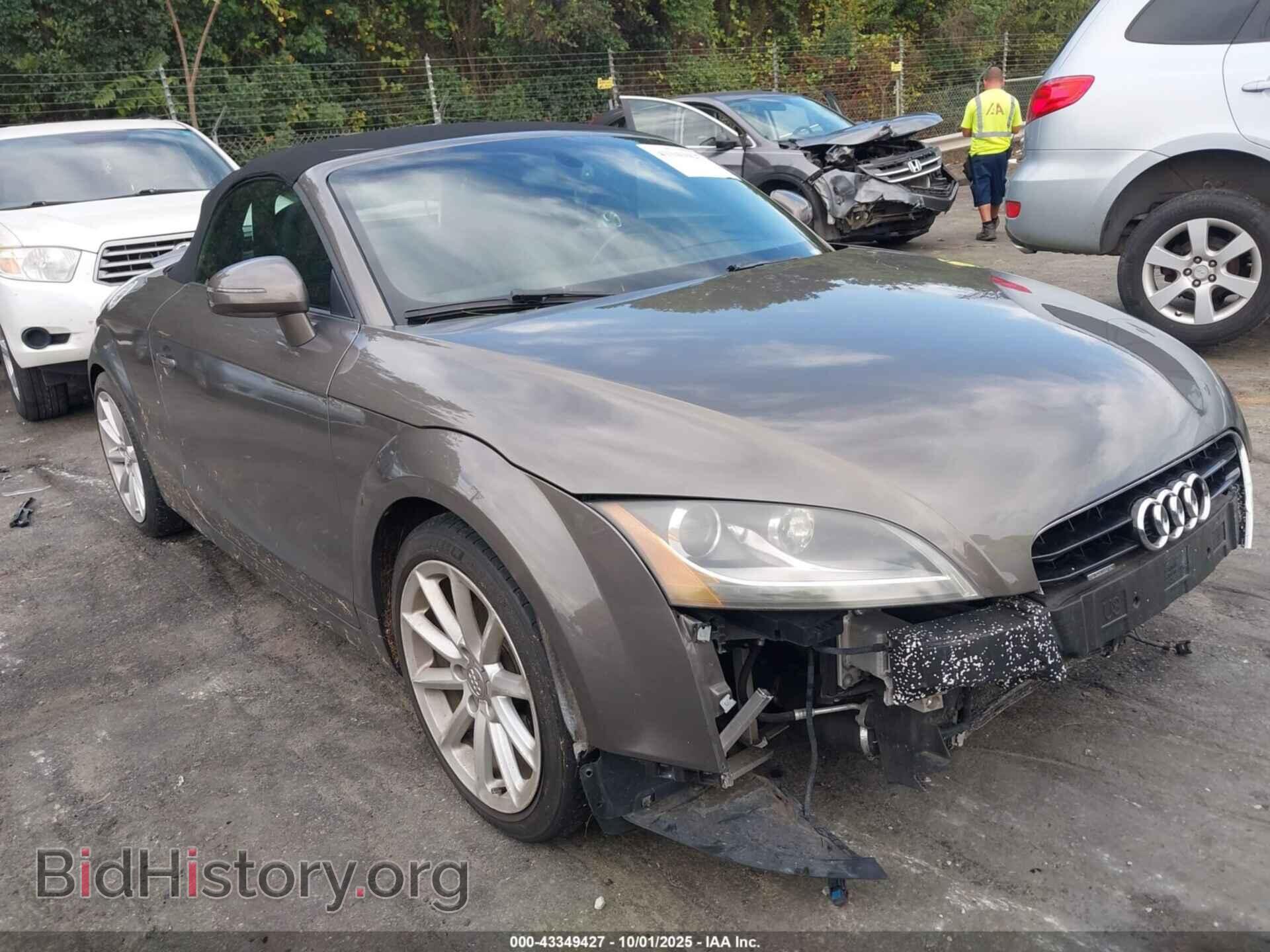 Фотография TRU4FAFK6B1026166 - AUDI TT 2011