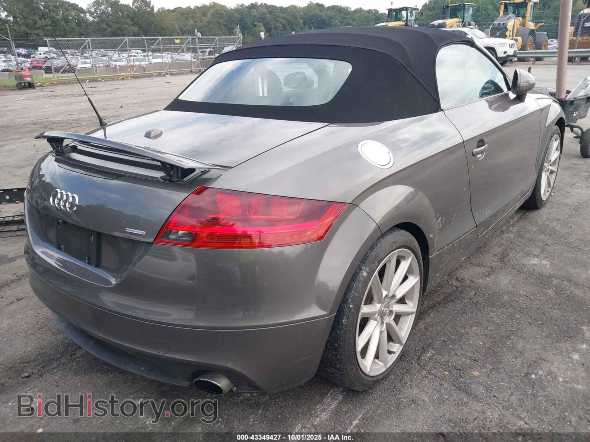 2011 AUDI TT - VIN: TRU4FAFK6B1026166 - Фото 4
