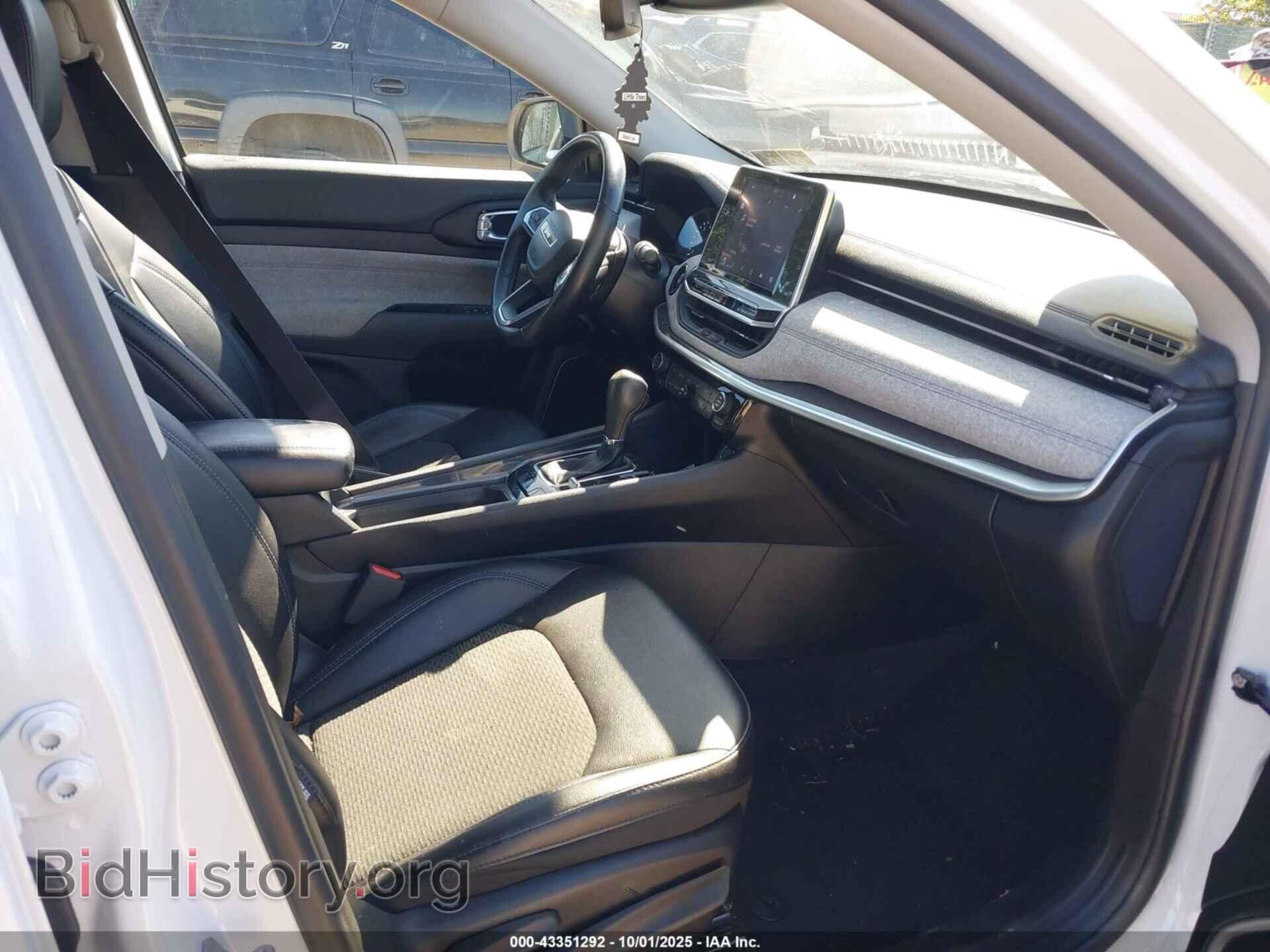 2022 JEEP COMPASS - VIN: 3C4NJDBB9NT136470 - Фото 5