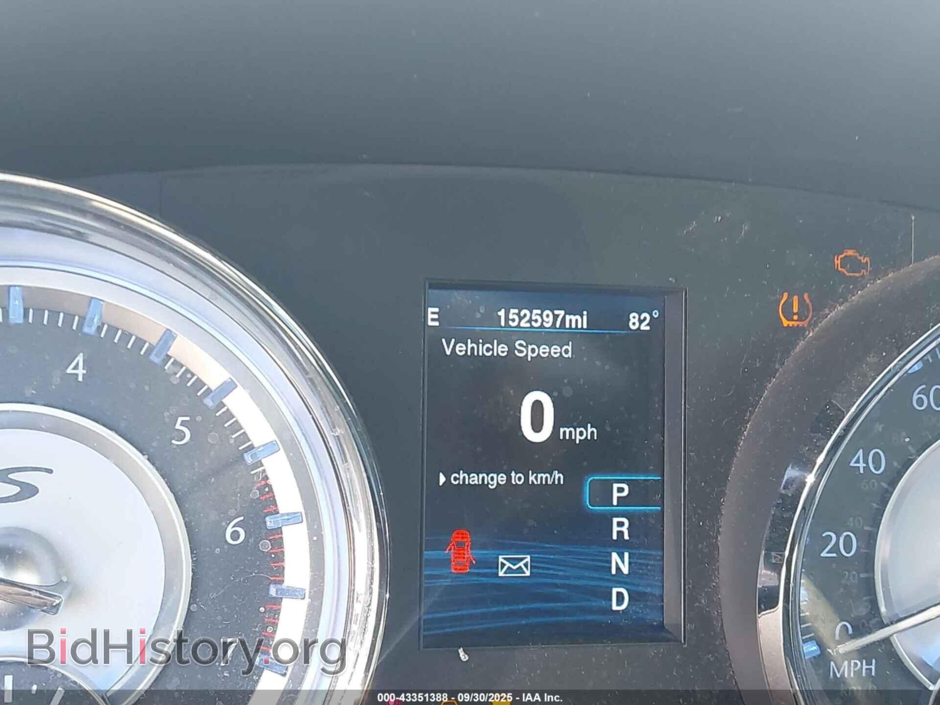 2014 CHRYSLER 300 - VIN: 2C3CCABT5EH118814 - Фото 15