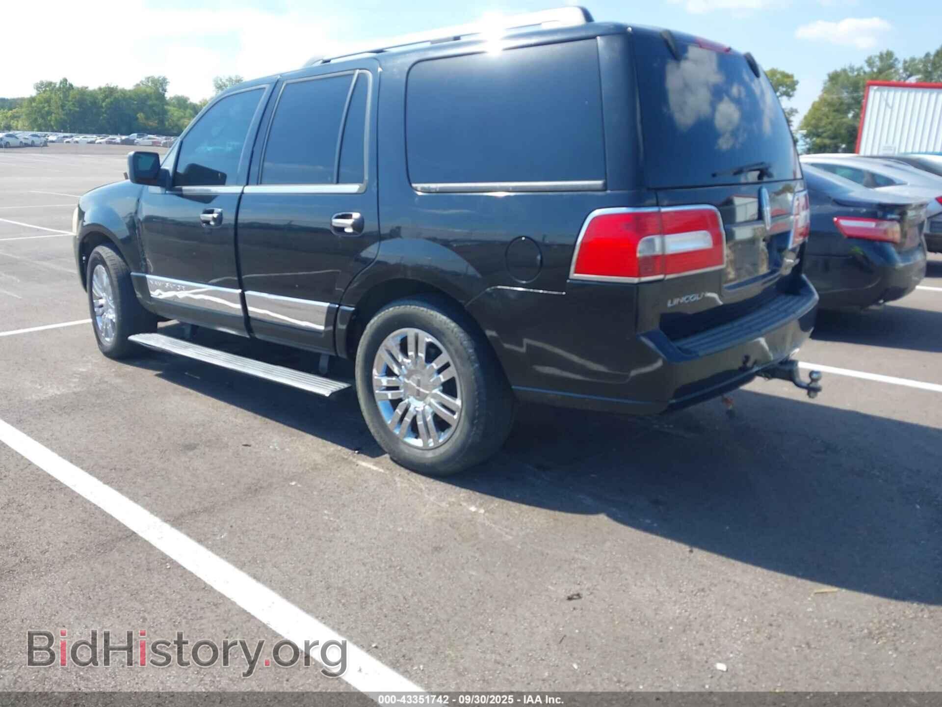2007 LINCOLN NAVIGATOR - VIN: 5LMFU28507LJ04466 - Фото 3