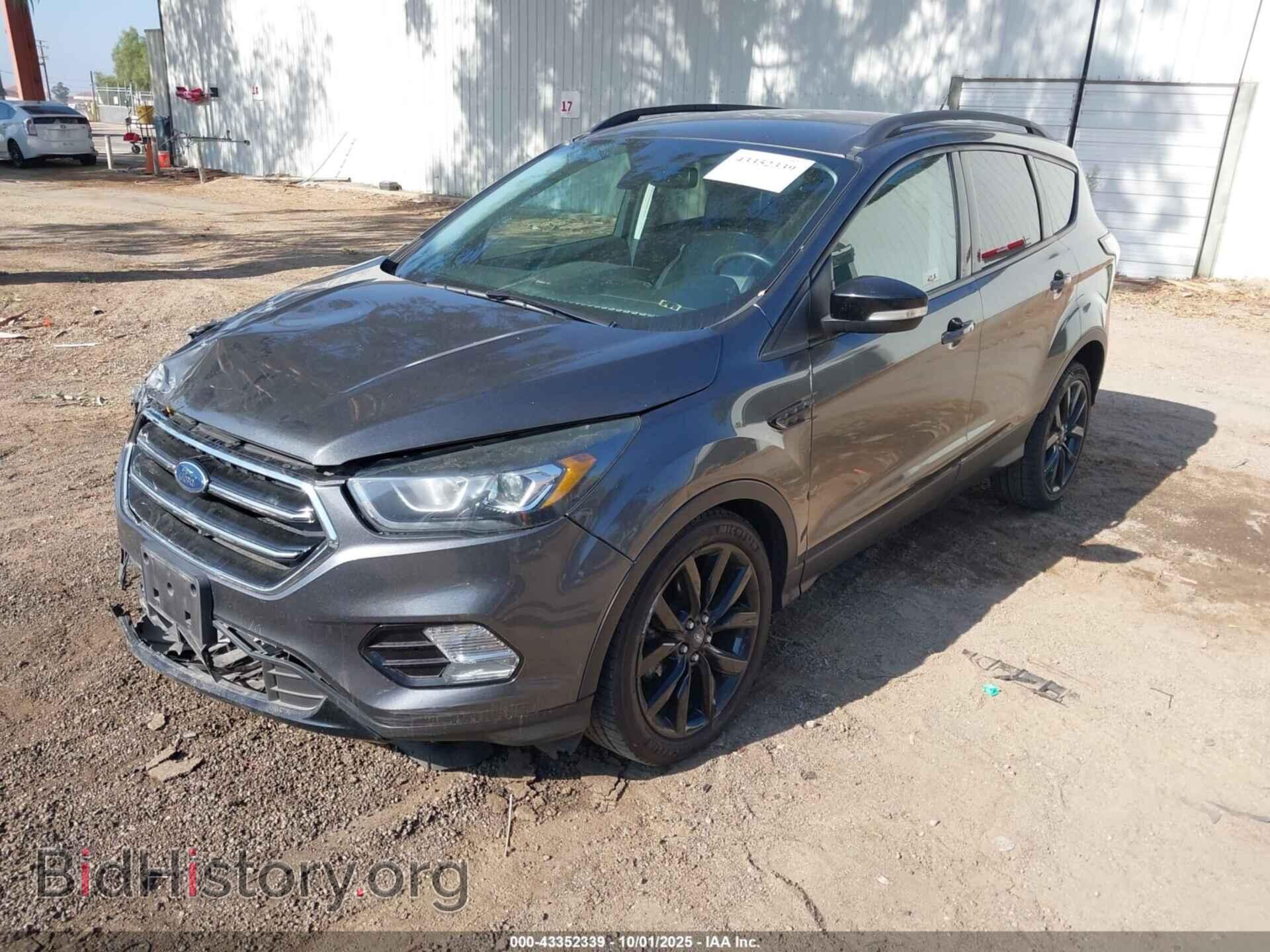 2017 FORD ESCAPE - VIN: 1FMCU0J90HUB61155 - Фото 2