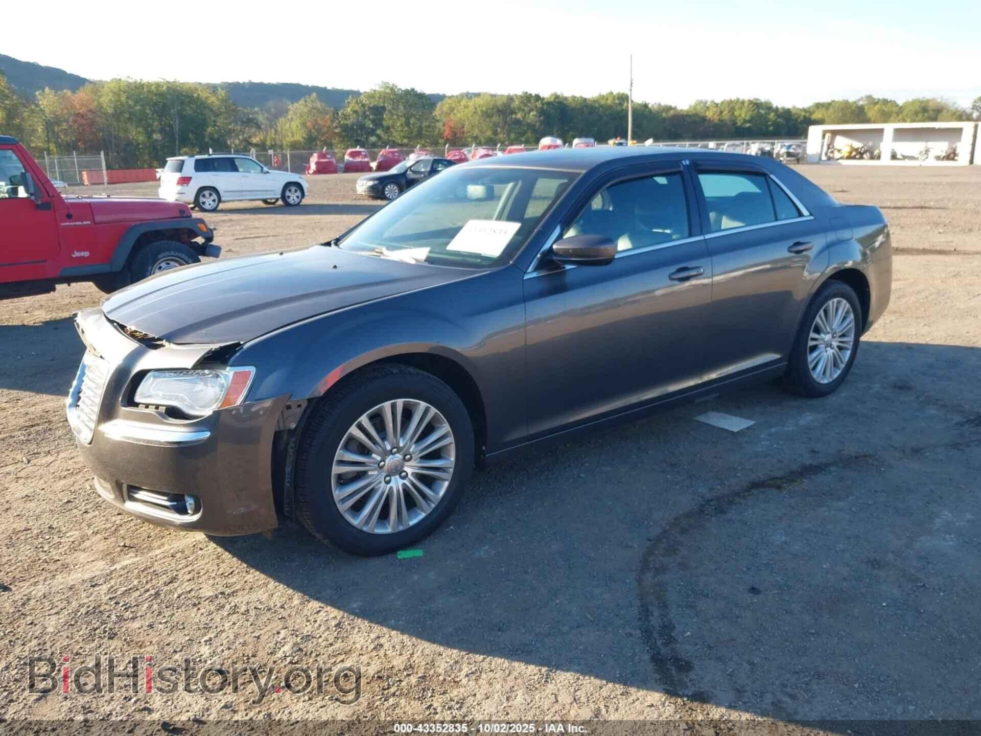 2014 CHRYSLER 300 - VIN: 2C3CCARG5EH273758 - Фото 2