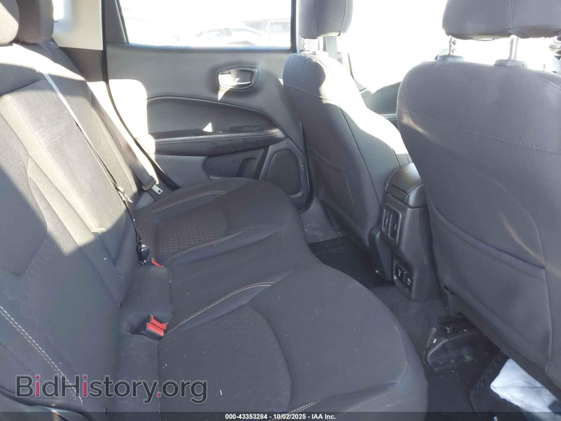 2019 JEEP COMPASS - VIN: 3C4NJDAB6KT703926 - Фото 8
