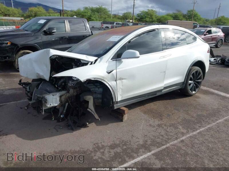 2017 Tesla MODEL X (VIN 5YJXCAE20HF065921) — photo 2 of 16