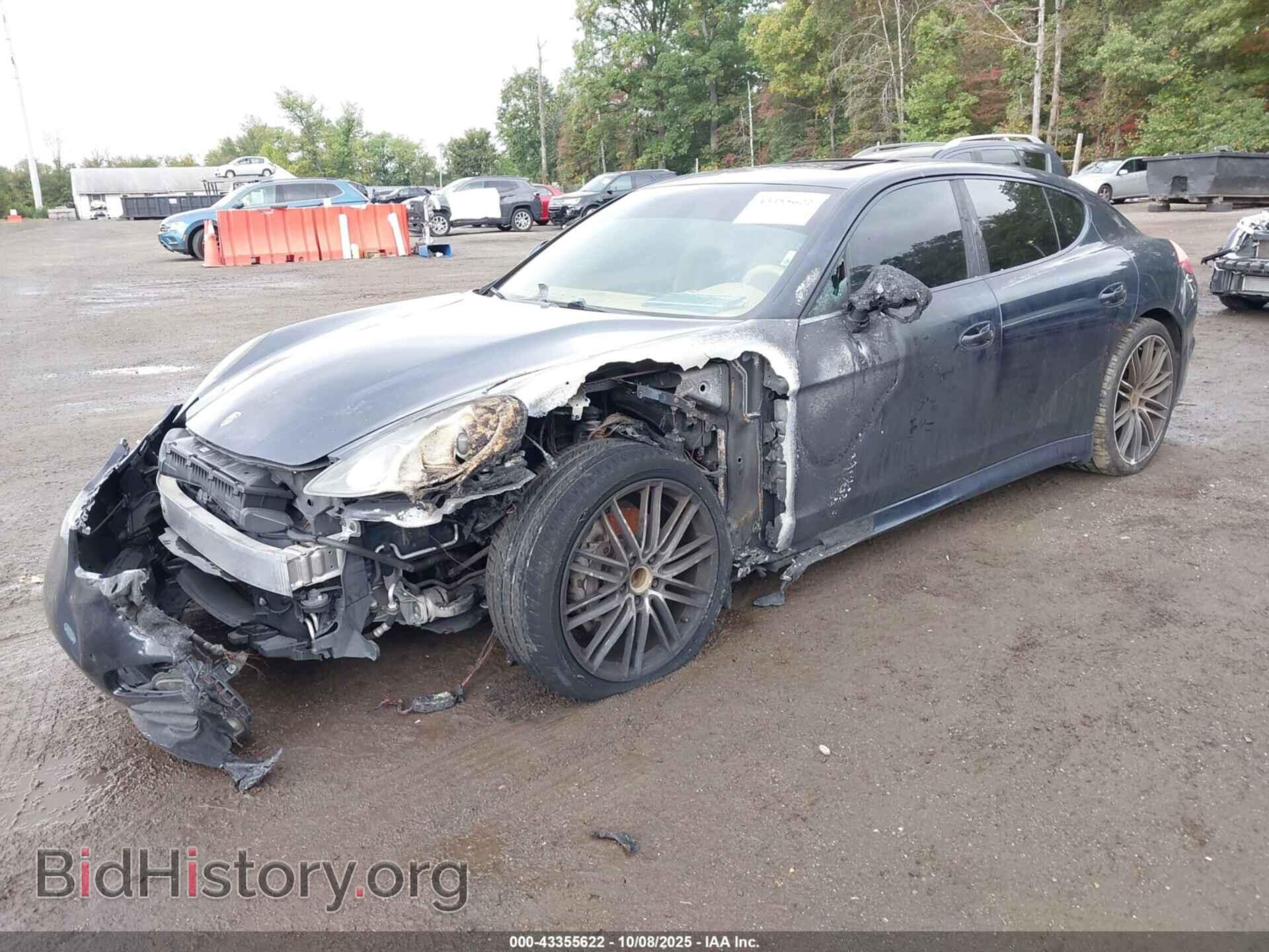 2011 PORSCHE PANAMERA - VIN: WP0AA2A74BL017247 - Фото 2