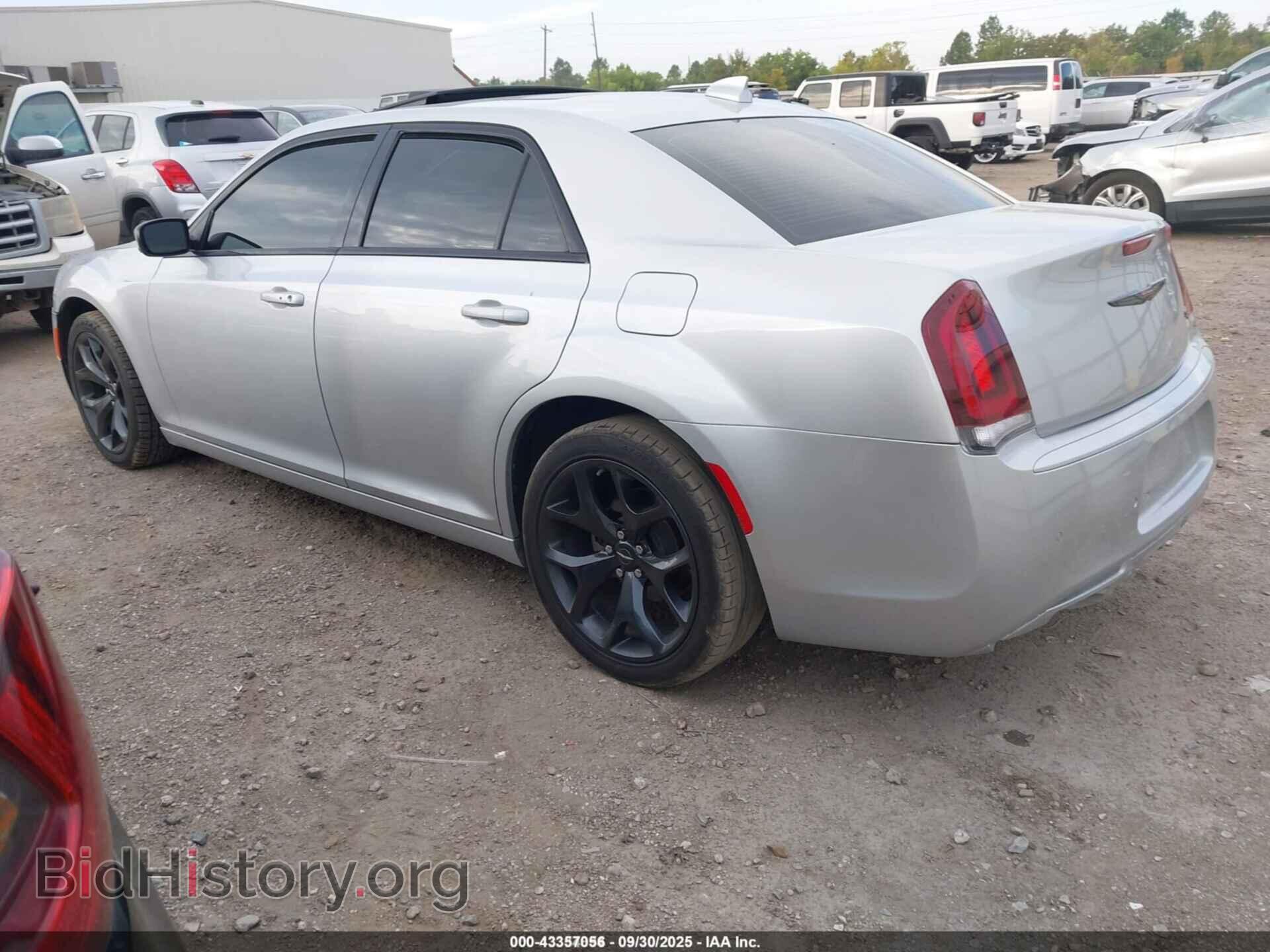 2023 CHRYSLER 300 - VIN: 2C3CCABG7PH577350 - Фото 3