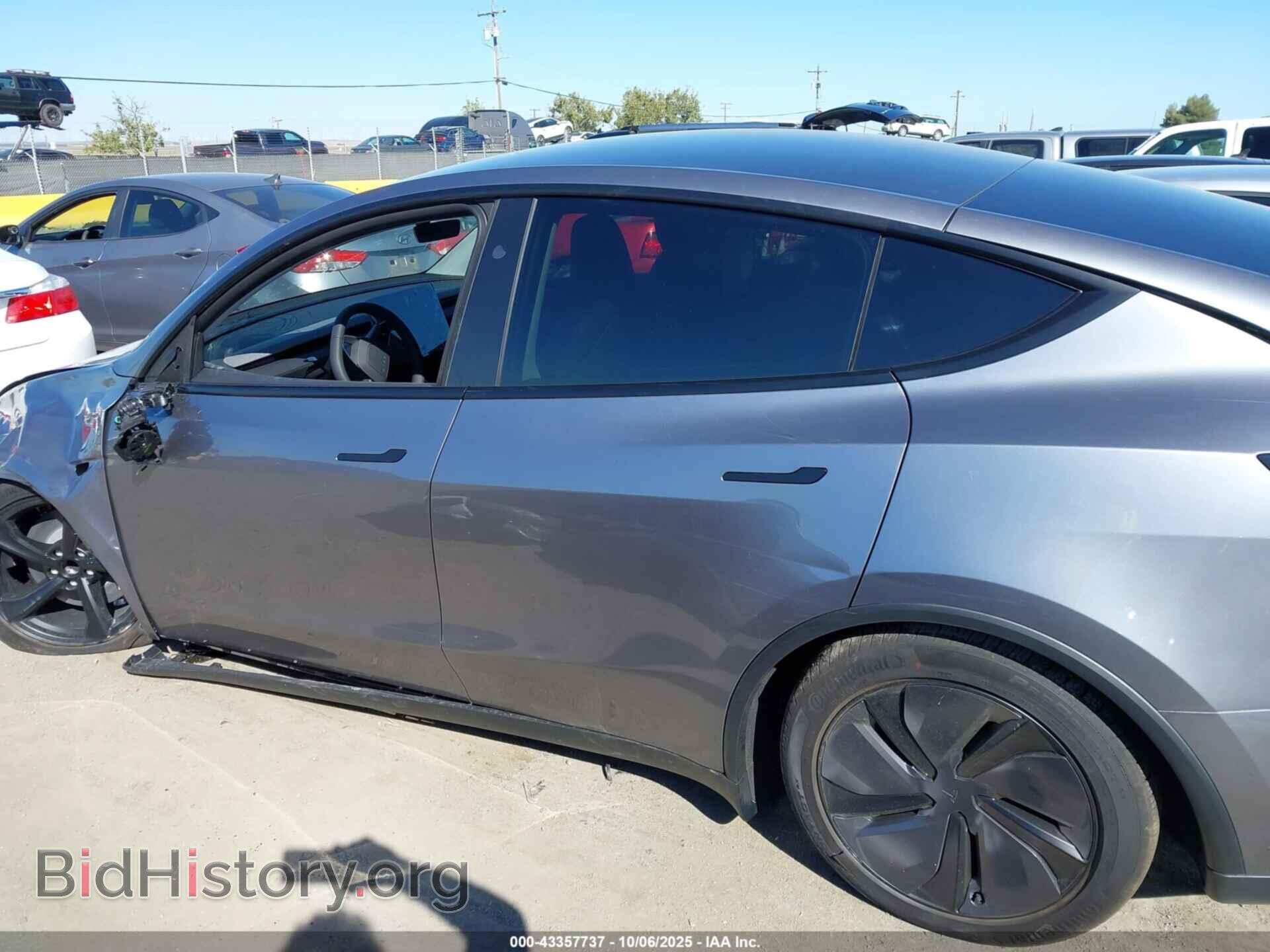 2026 TESLA MODEL Y - VIN: 7SAYGDED2TF422250 - Фото 15