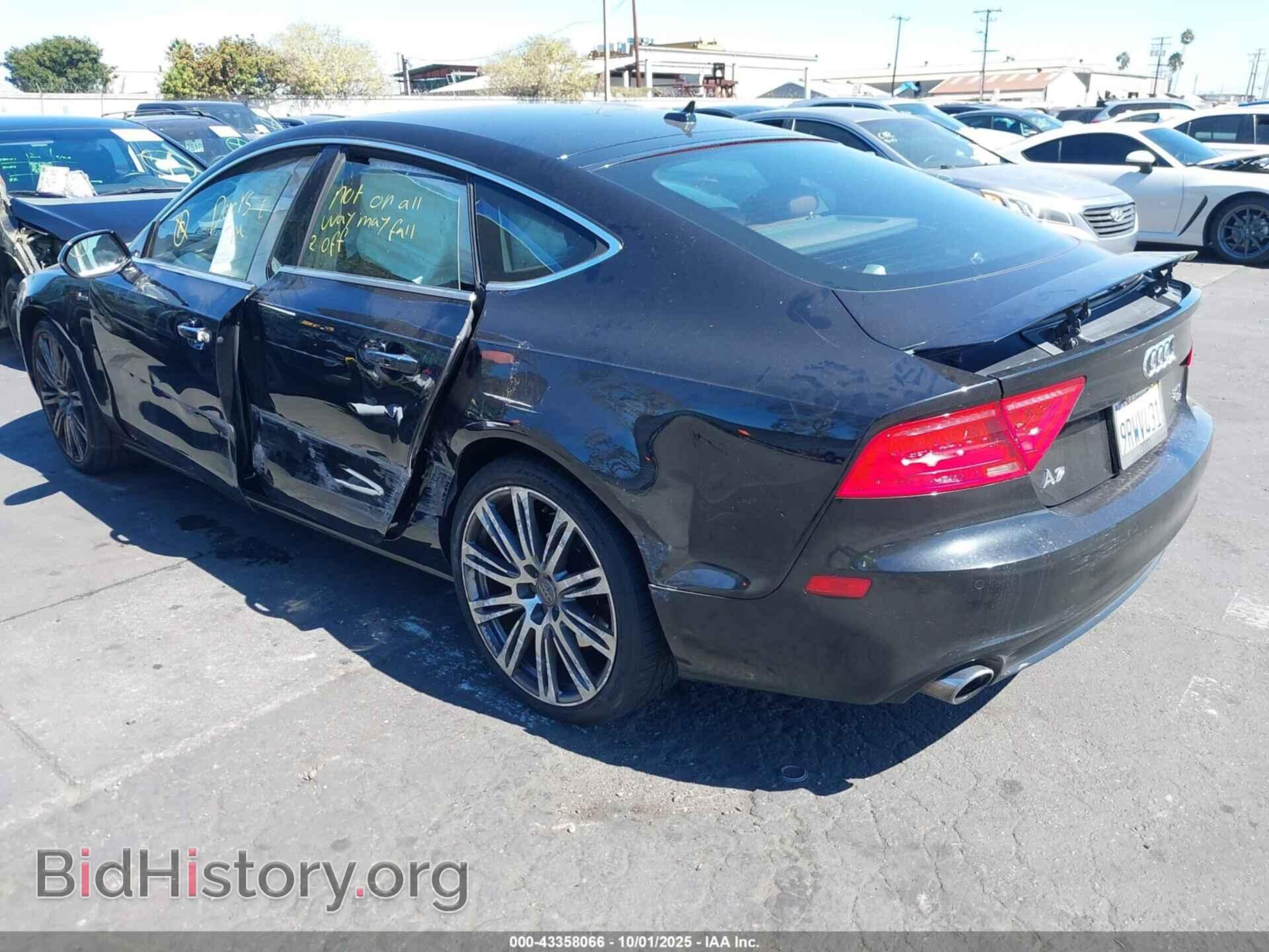 2013 AUDI A7 - VIN: WAUYGAFC0DN111045 - Фото 3