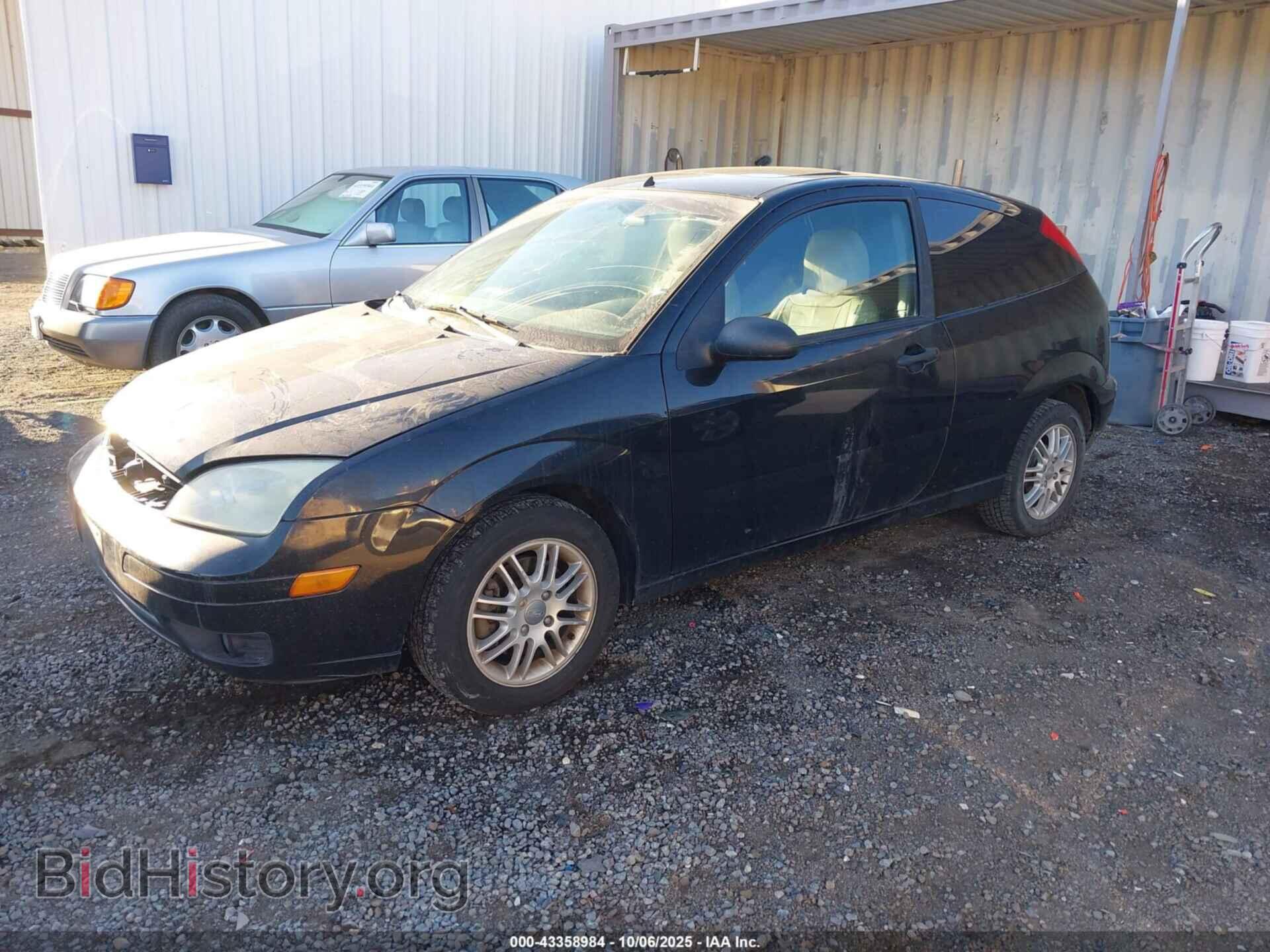 2005 FORD FOCUS - VIN: 3FAFP31N75R126810 - Фото 2