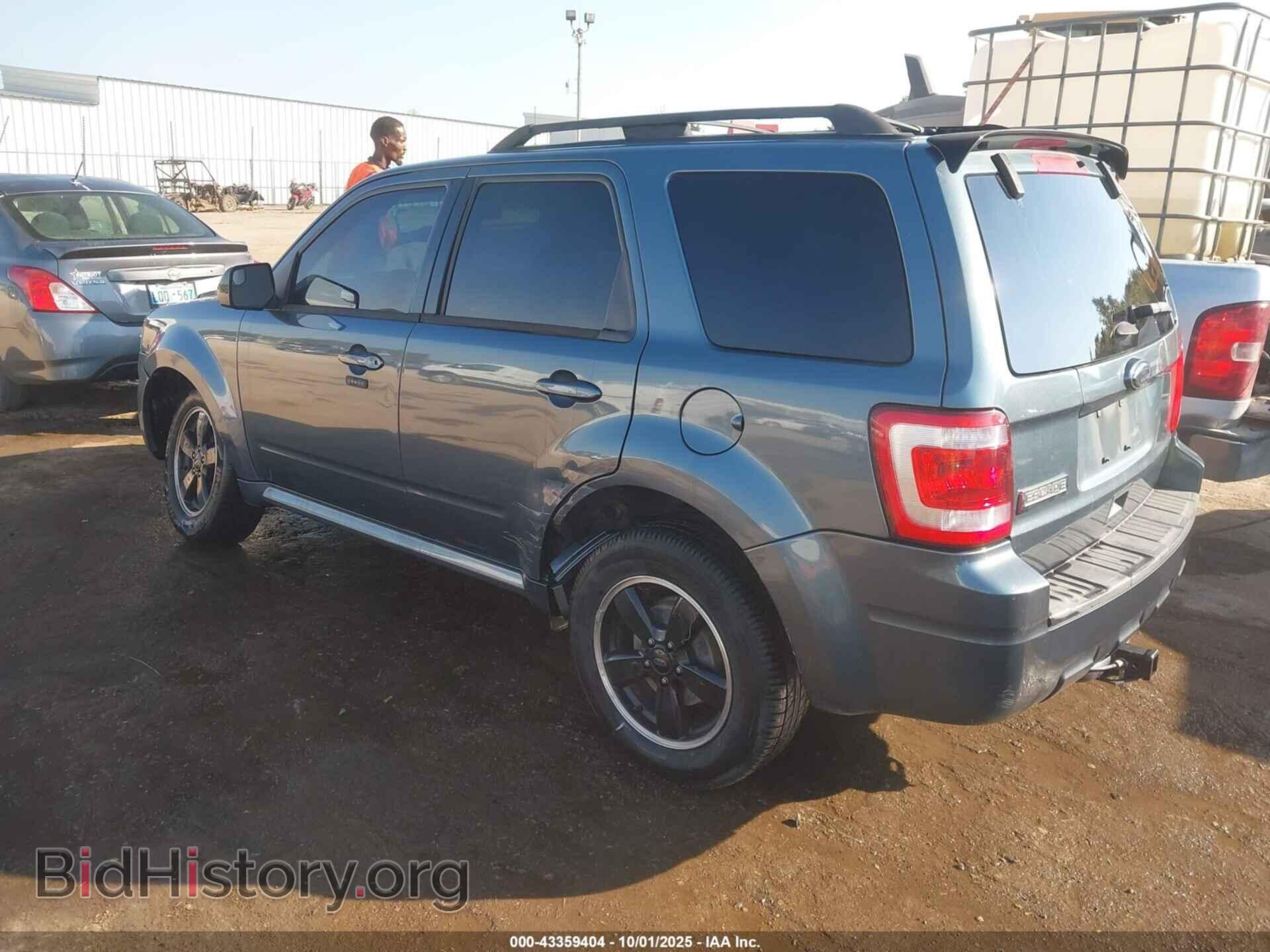 2011 FORD ESCAPE - VIN: 1FMCU0D77BKB19238 - Фото 3