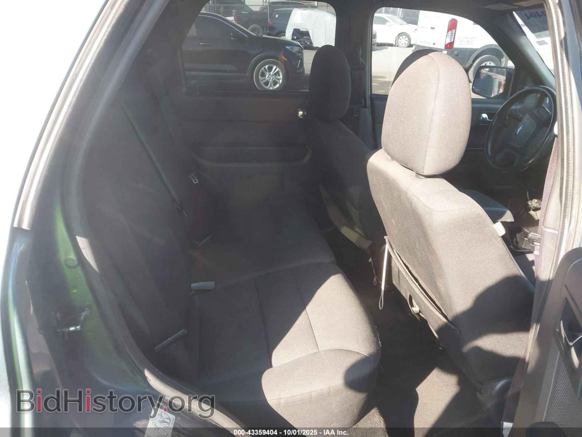 2011 FORD ESCAPE - VIN: 1FMCU0D77BKB19238 - Фото 8