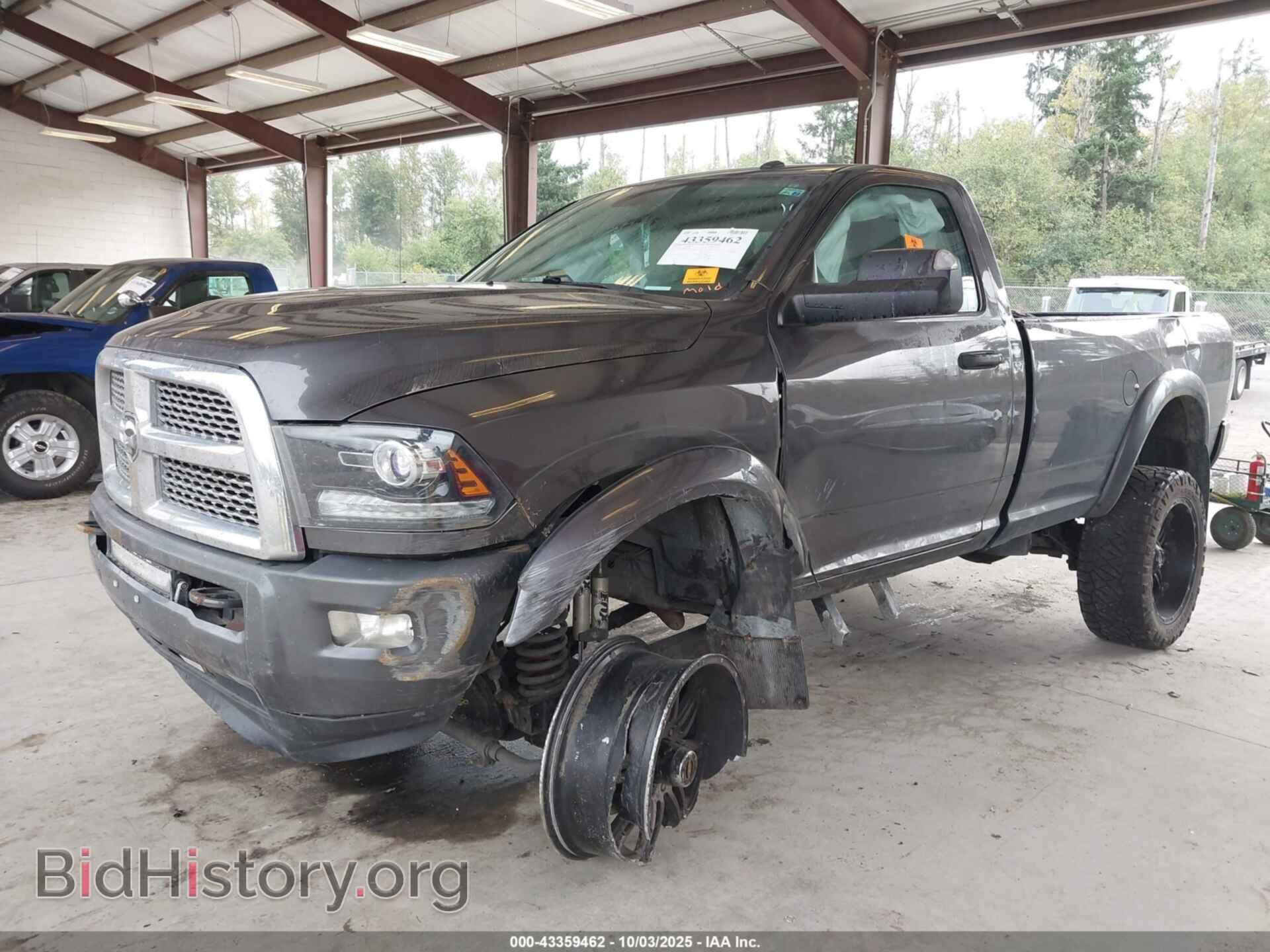 2017 RAM 2500 - VIN: 3C6MR5BJ2HG597631 - Photo 2