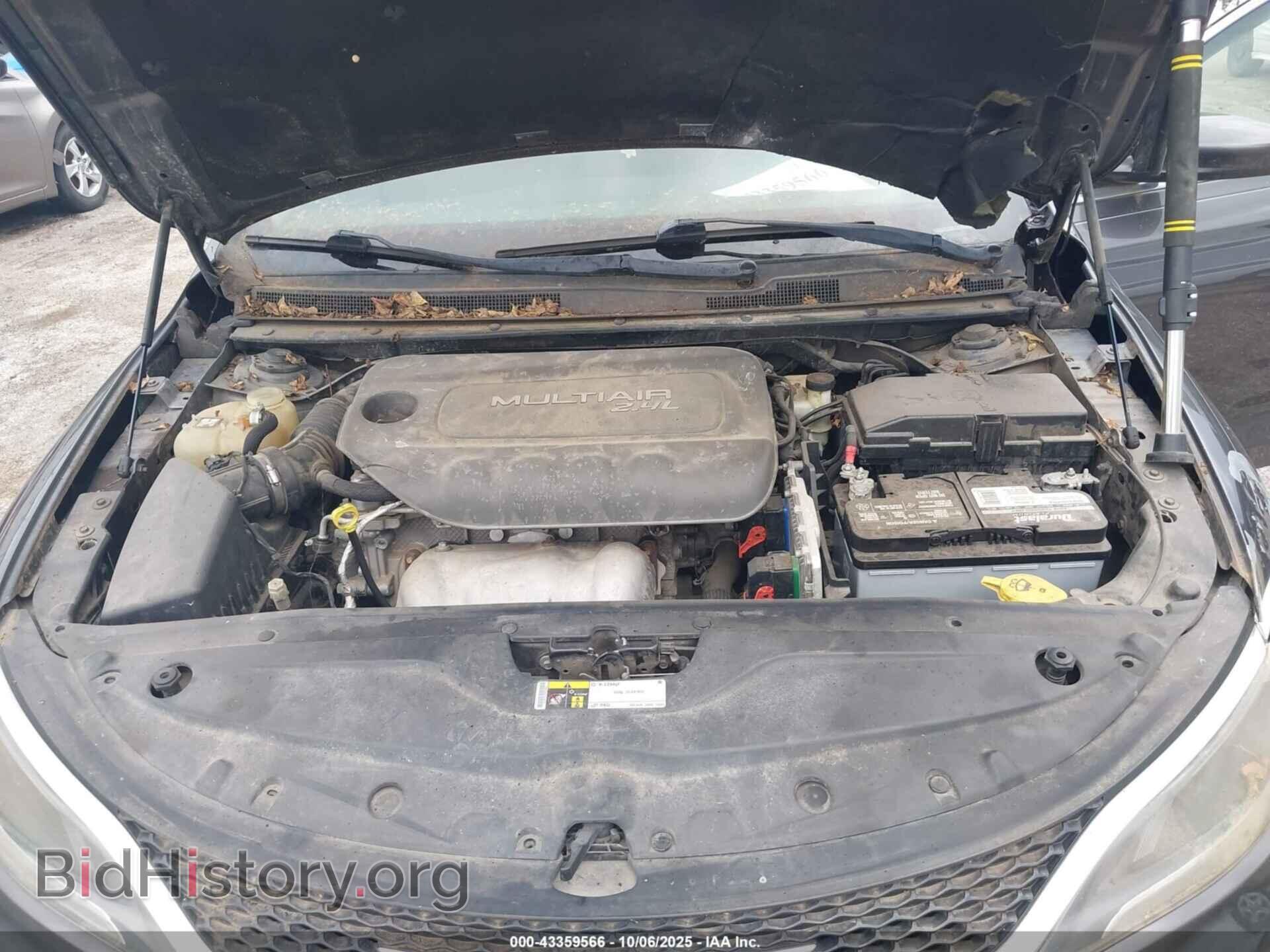 2015 CHRYSLER 200 - VIN: 1C3CCCAB6FN611480 - Фото 10