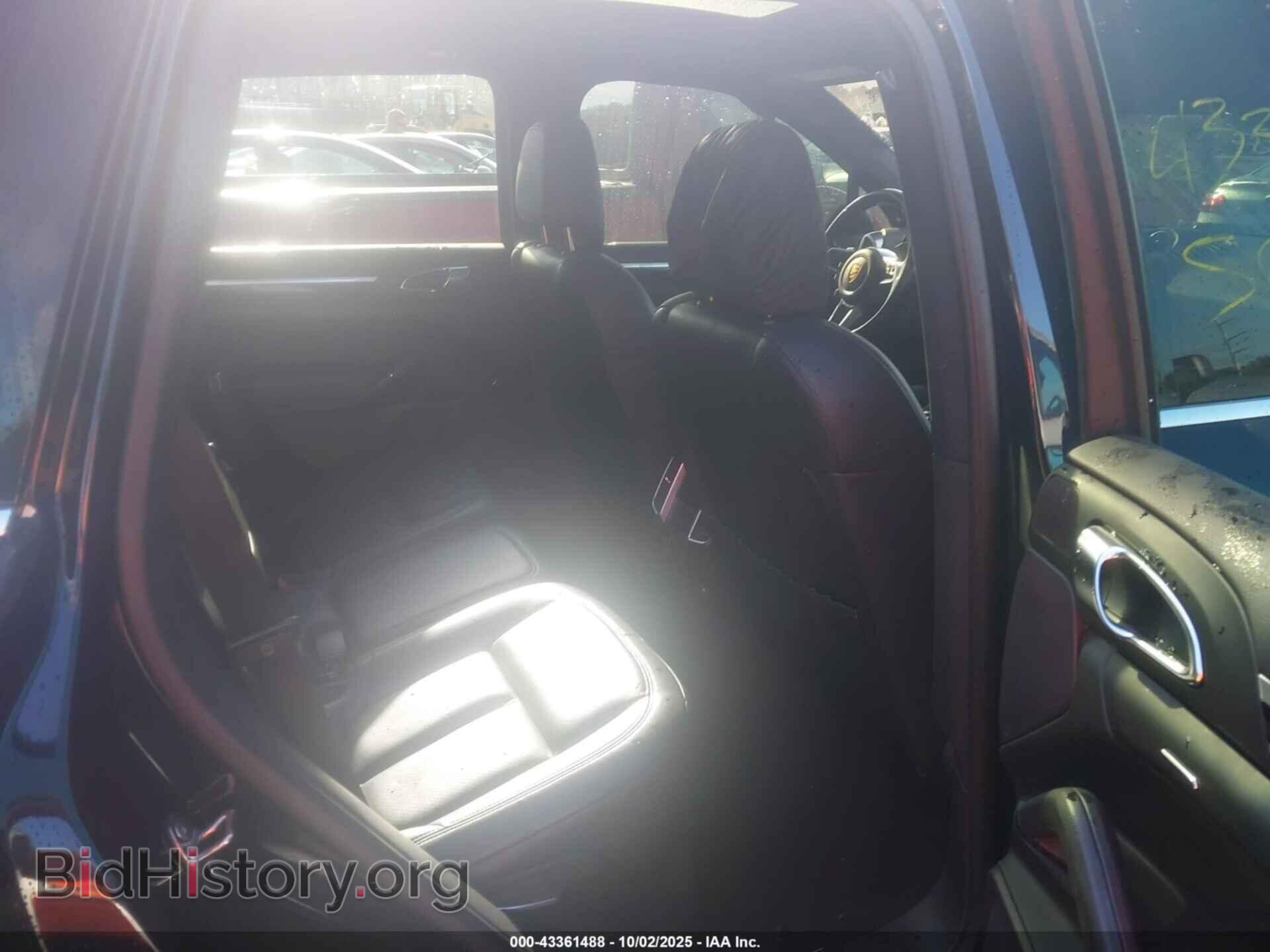 2016 PORSCHE CAYENNE - VIN: WP1AA2A26GLA03604 - Фото 8