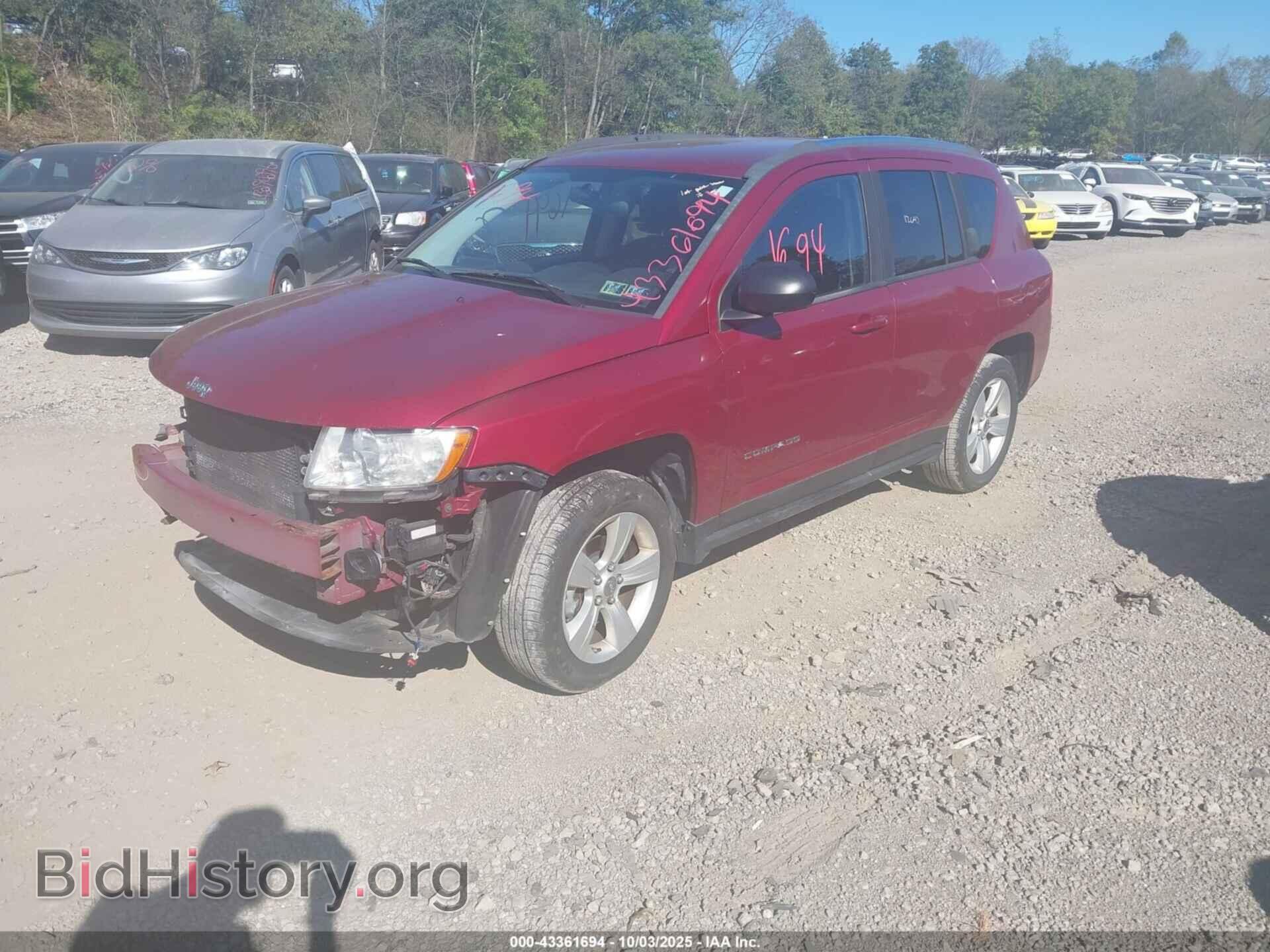 2012 JEEP COMPASS - VIN: 1C4NJDEB7CD705850 - Photo 2