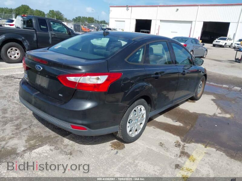 2012 Ford FOCUS (VIN 1FAHP3F26CL332137) — photo 4 of 11