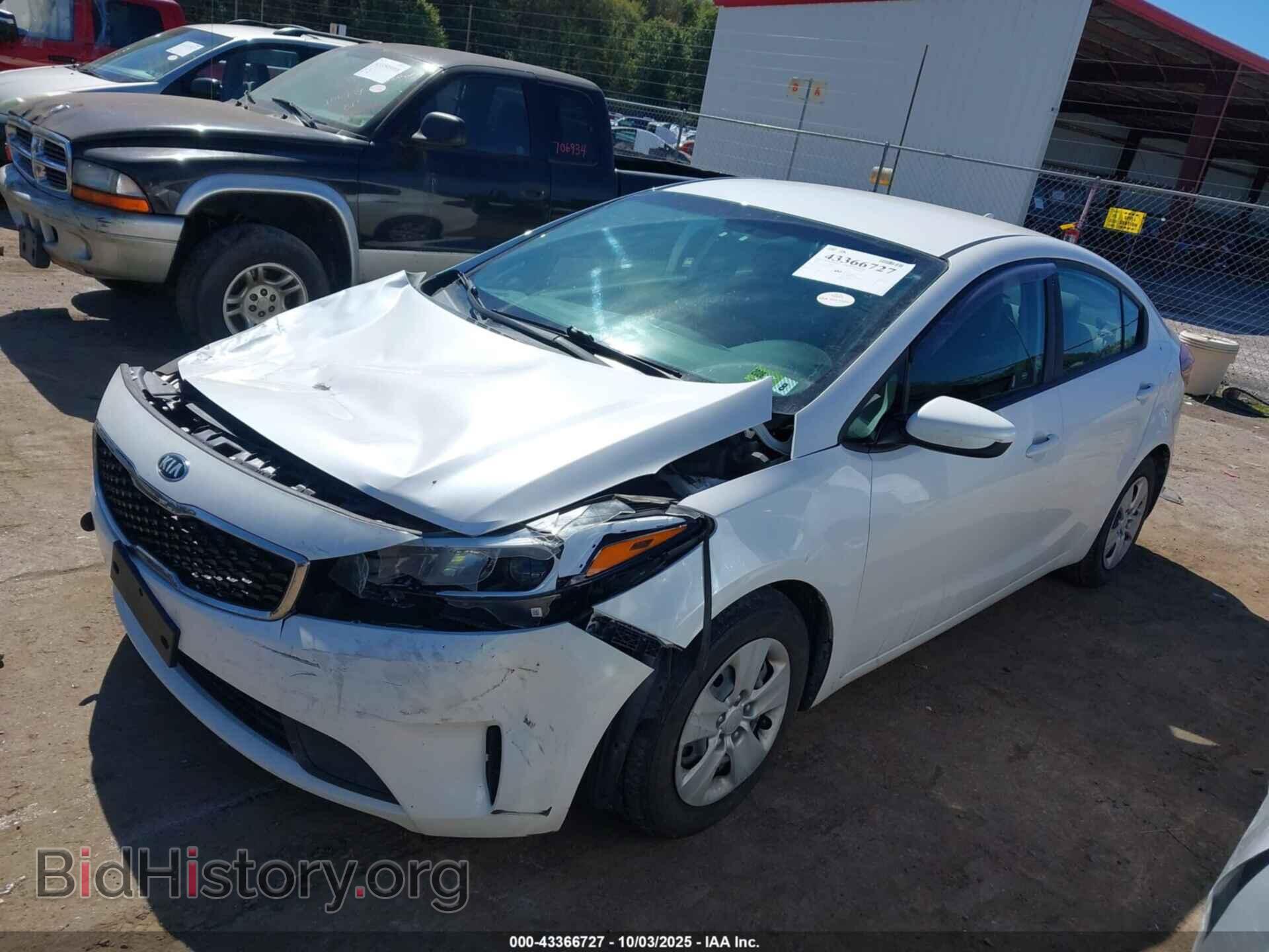 2017 KIA FORTE - VIN: 3KPFL4A75HE060119 - Фото 2