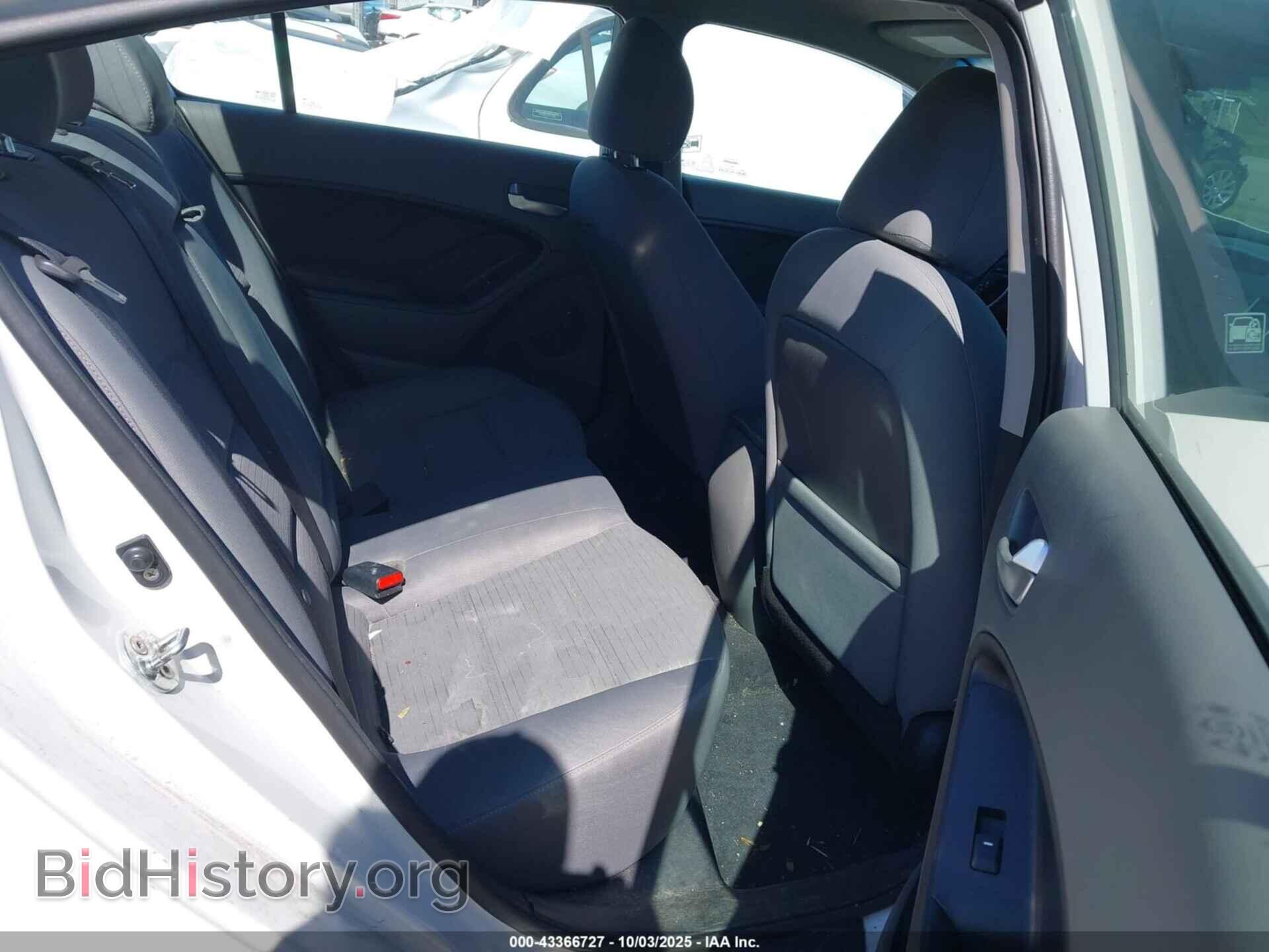 2017 KIA FORTE - VIN: 3KPFL4A75HE060119 - Фото 8