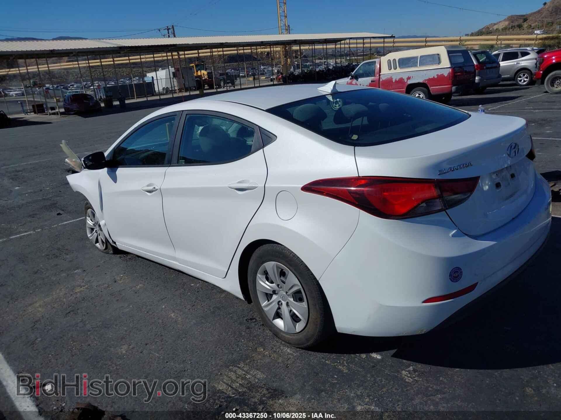 2015 HYUNDAI ELANTRA - VIN: 5NPDH4AE1FH548855 - Фото 3